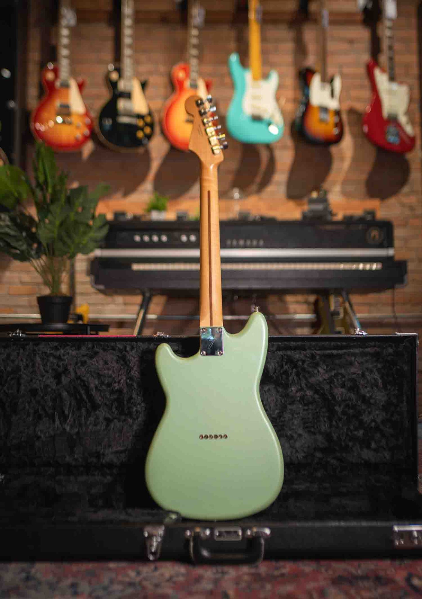 Fender Offset Series Duosonic HS Surf Pearl usada año 2017 (incluye hard case) - Guitarra eléctrica
