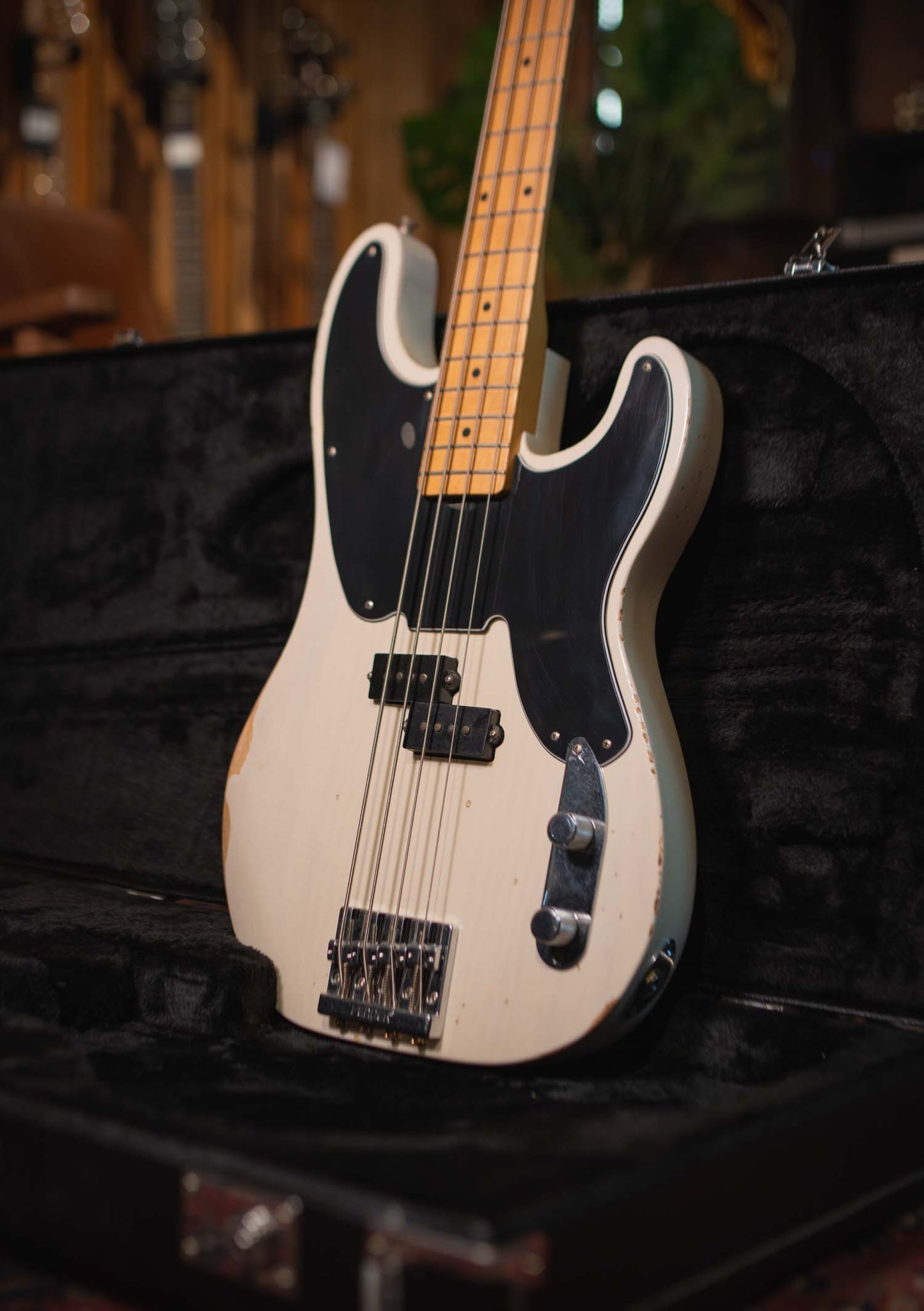 Fender Precision Bass Road Worn Mike Dirnt (Green Day) color White Blonde usado año 2018 - Bajo eléctrico