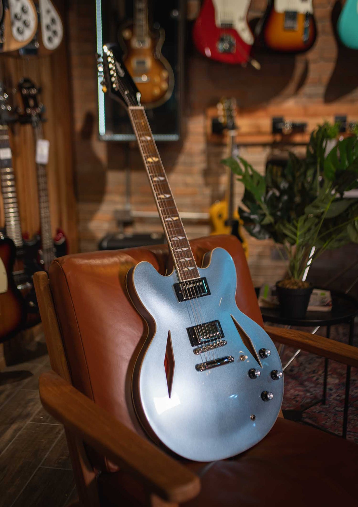 Epiphone Dave Grohl DG-335 Pelham Blue usada año 2023 - Guitarra eléctrica