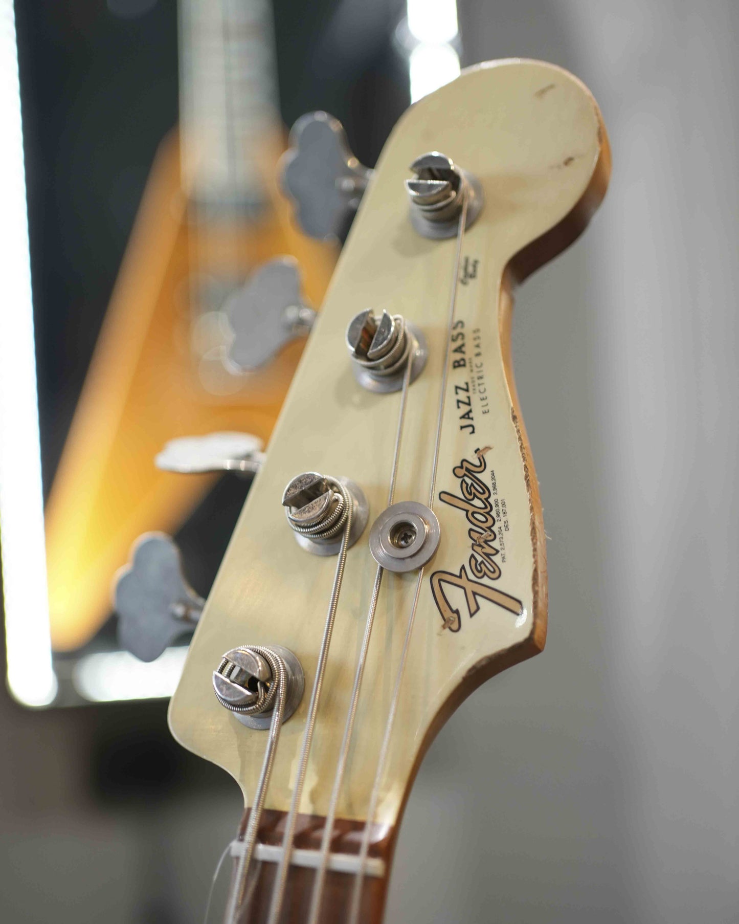 Fender 60th Anniversary Road Worn Jazz Bass usado año 2020 Olympic White (incluye Soft case Mono) - Bajo eléctrico