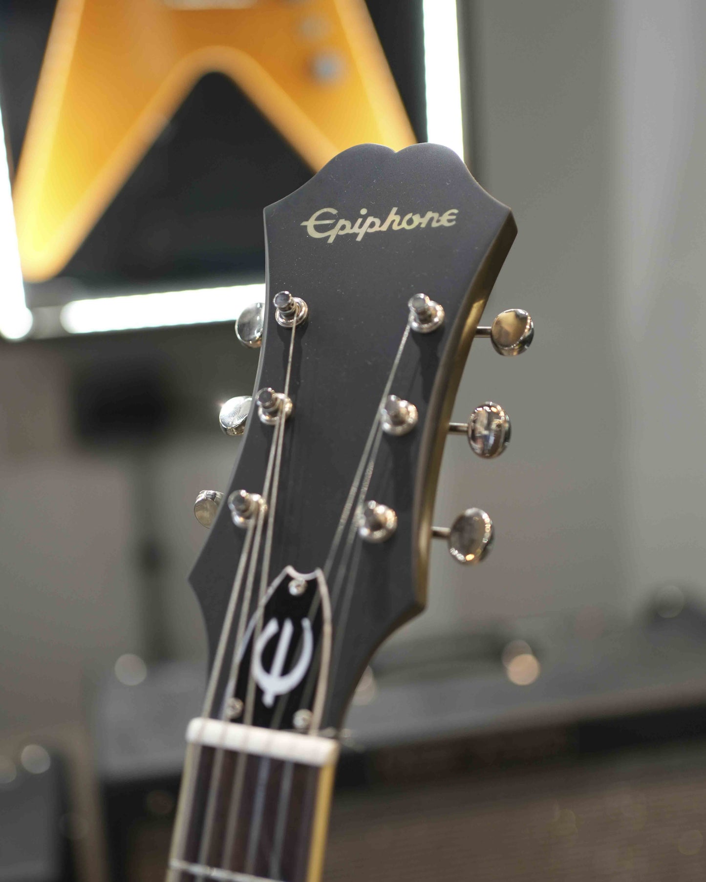 Guitarra eléctrica Epiphone Casino Worn año 2022 incluye case
