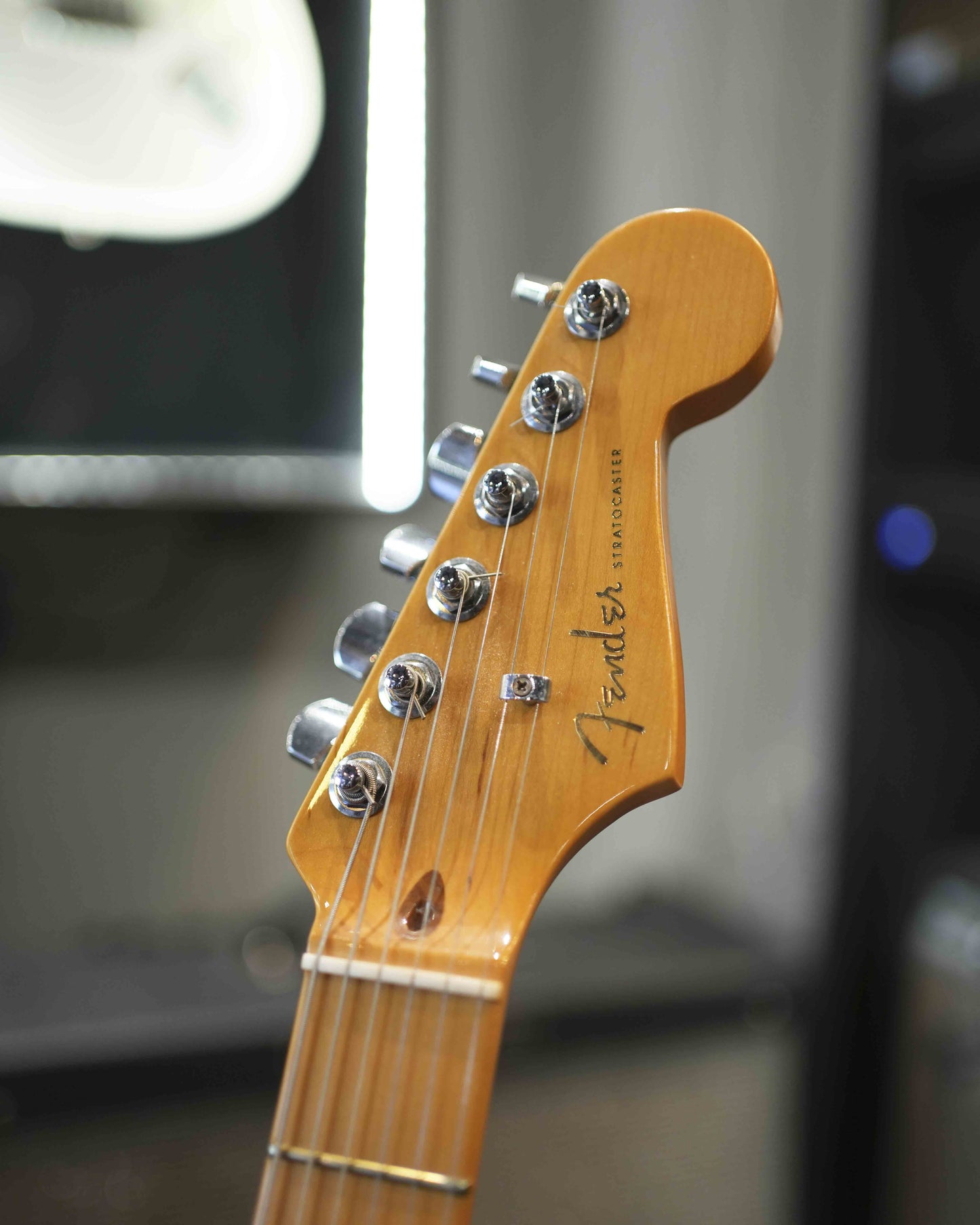 Guitarra eléctrica Fender American Ultra Stratocaster® HSS Ultraburst año 2020