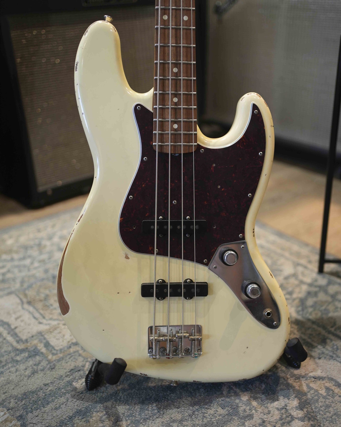 Fender 60th Anniversary Road Worn Jazz Bass usado año 2020 Olympic White (incluye Soft case Mono) - Bajo eléctrico