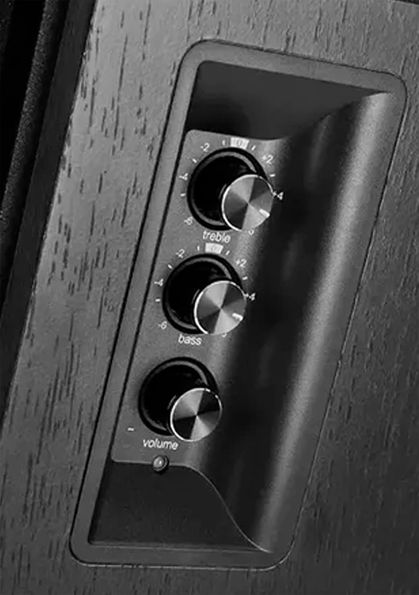Edifier R1700 BT Black con Bluetooth 4 pulgadas - Monitor / Altavoces Hifi