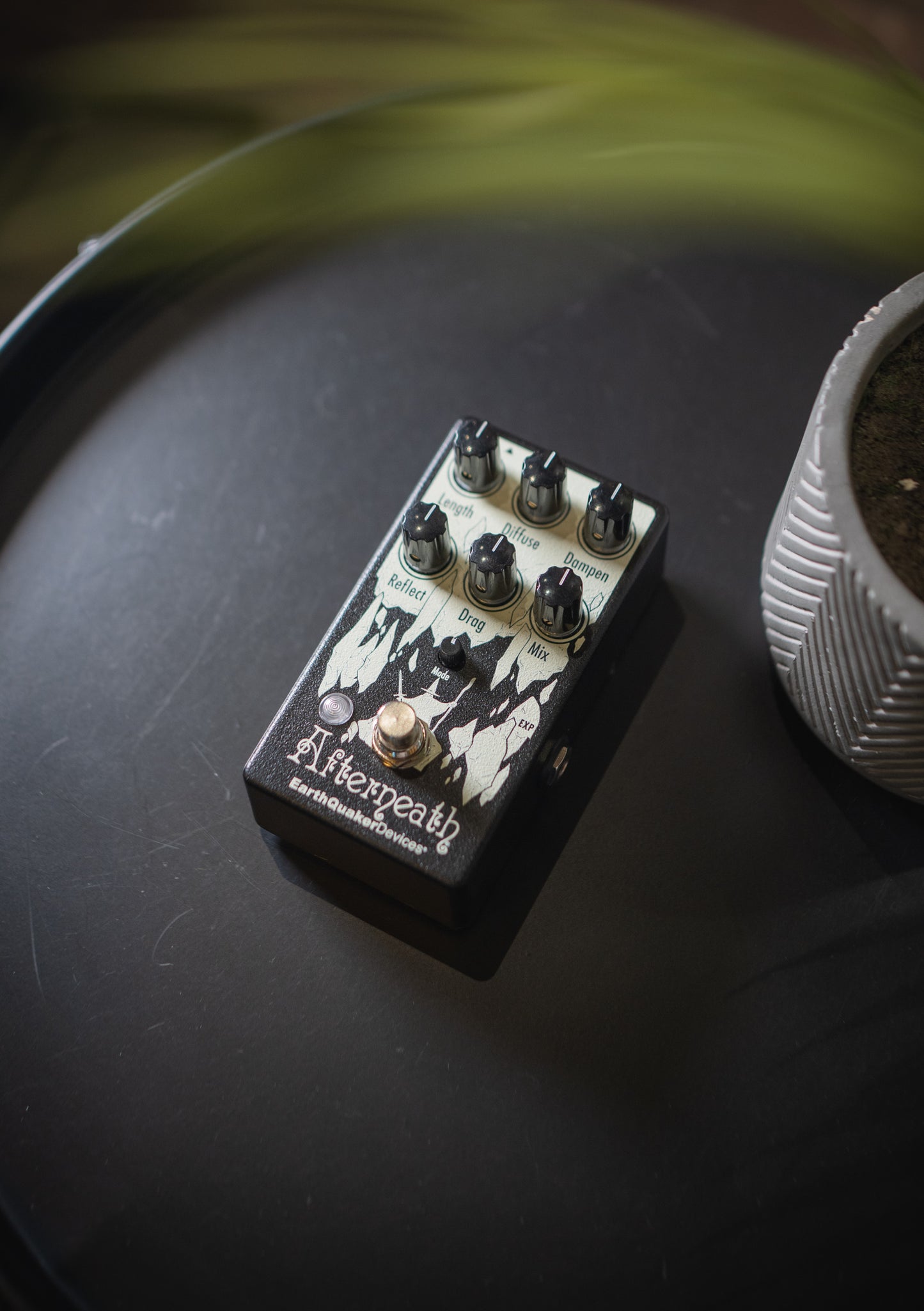 EarthQuaker Devices Afterneath Reverb usado - Pedal