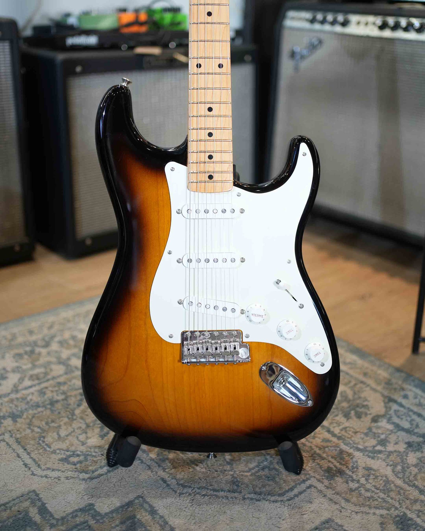 Fender American Original Stratocaster 2 color sunburst usada año 2019 - Guitarra eléctrica