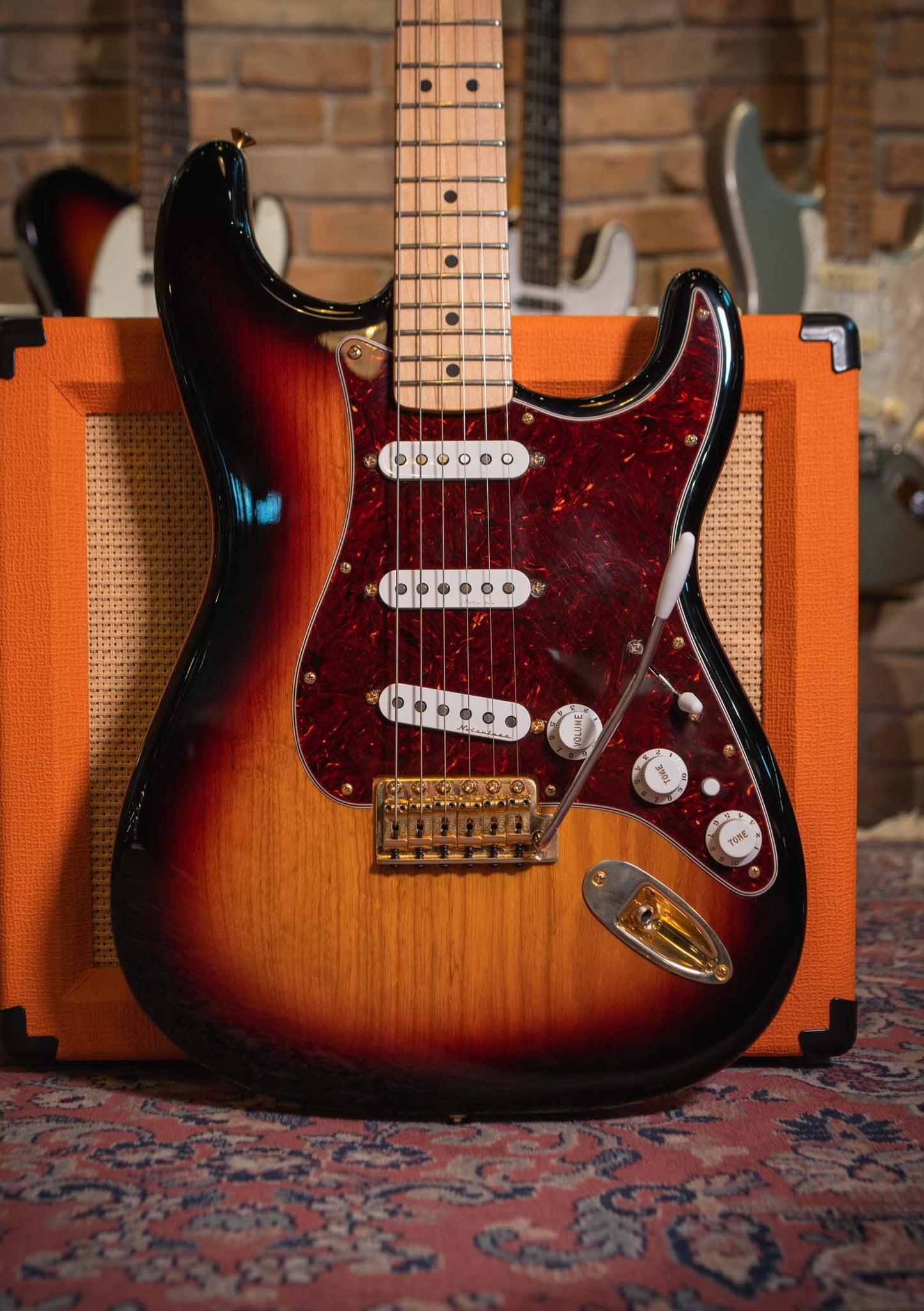 Fender Deluxe Players Stratocaster 3-color sunburst usada año 2015 incluye case - Guitarra eléctrica