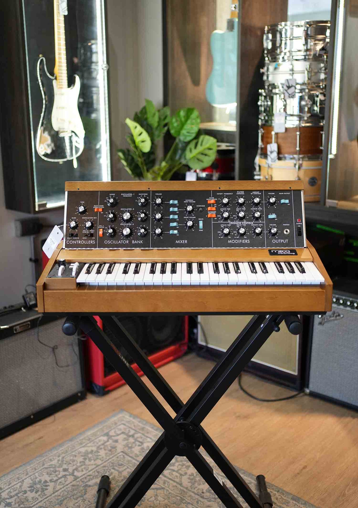 Sintetizador análogo Moog Minimoog Model D usado, año 2018