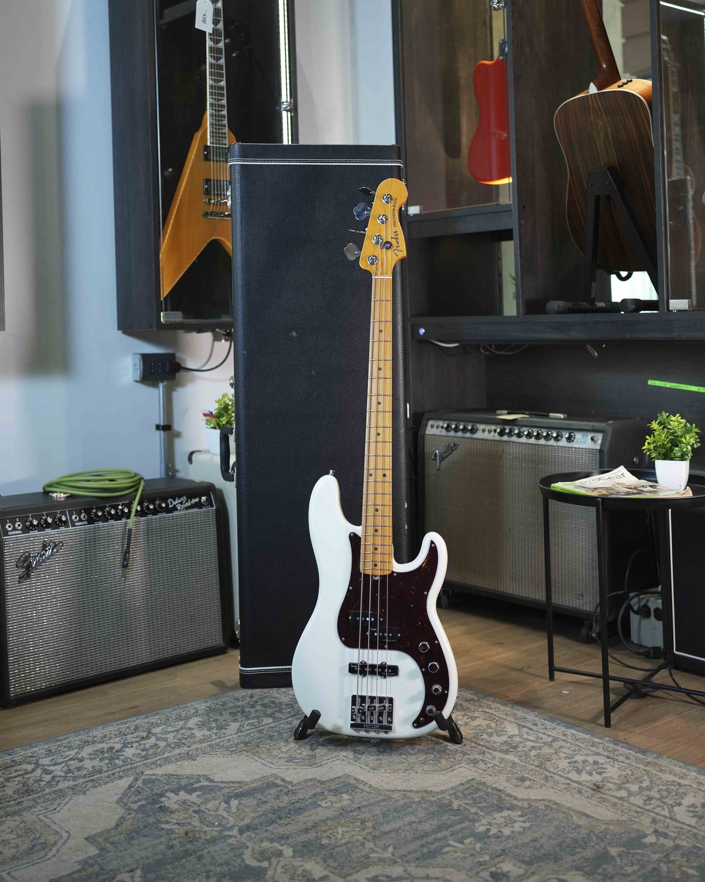 Fender American Ultra Precision Bass Artic Pearl usado año 2022 Mint - Bajo eléctrico