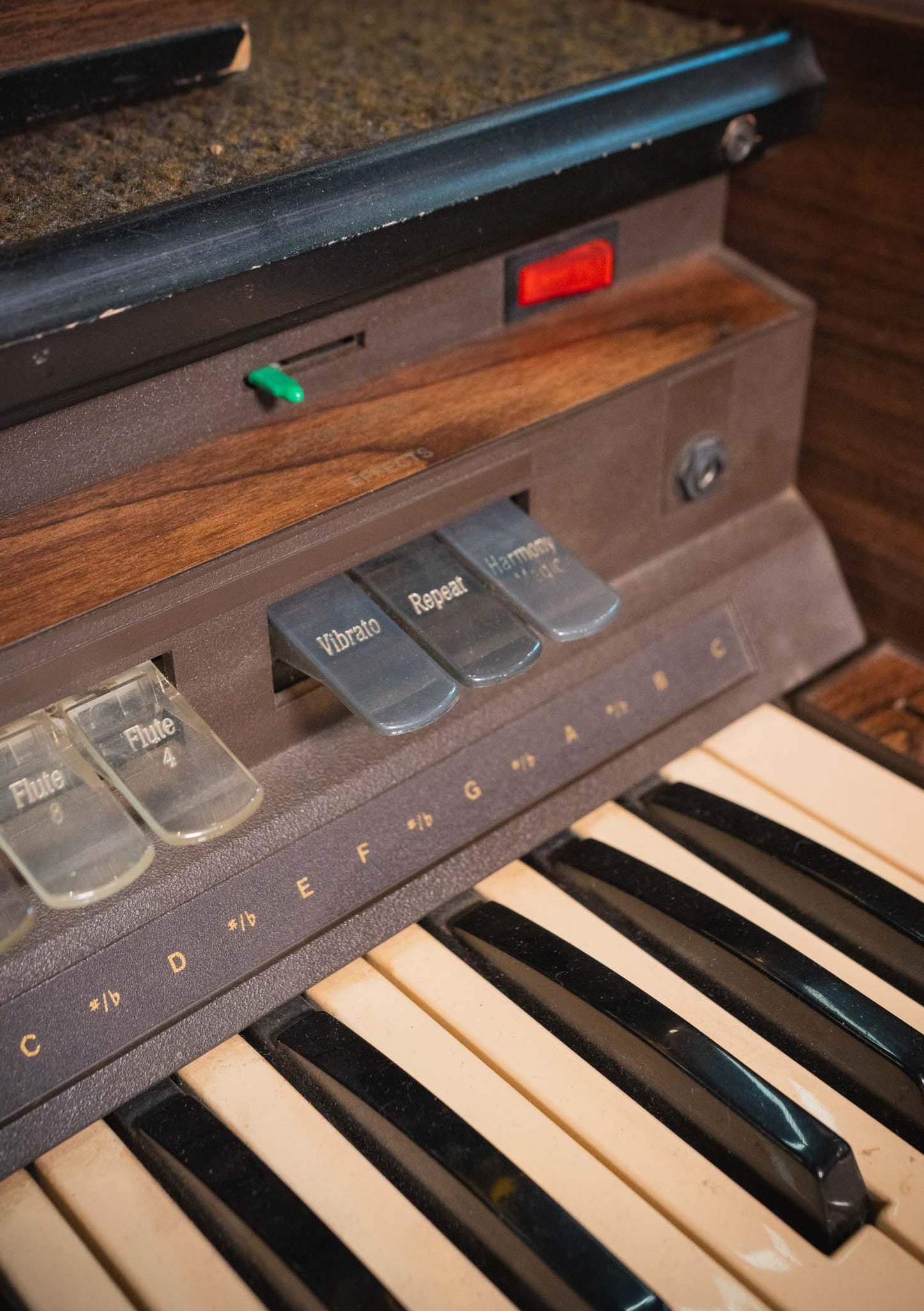 Lowrey L2 usado - Teclado