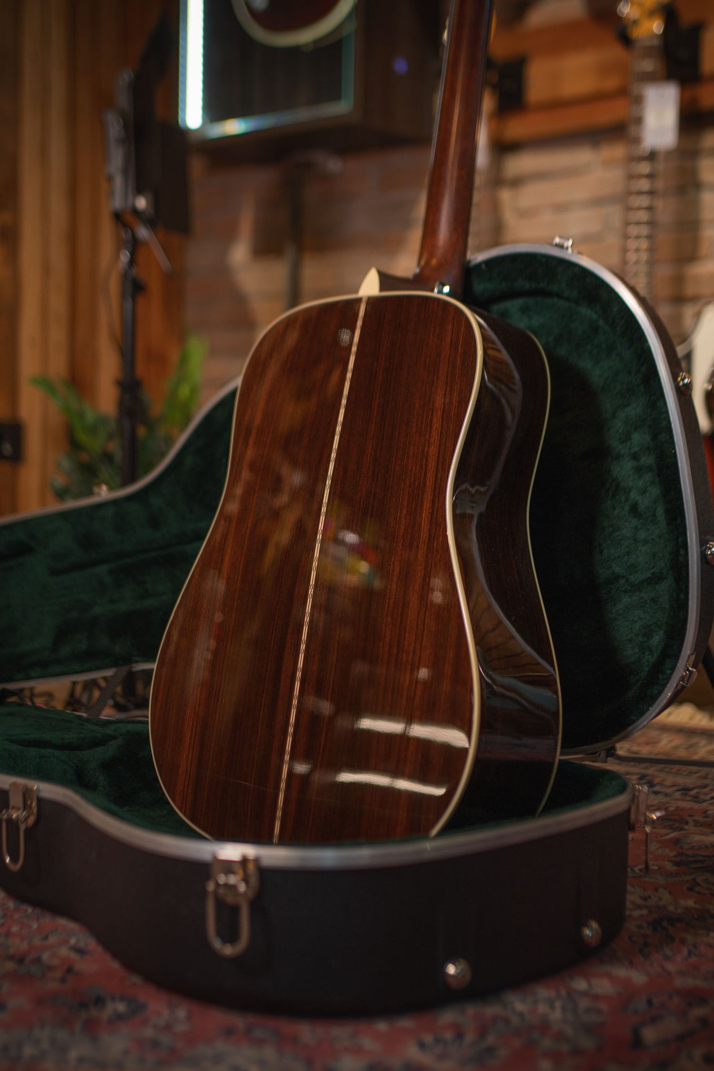 Martin D-28 electroacústica hard case Martin (zurdos) usada año 2020 - Guitarra electroacústica