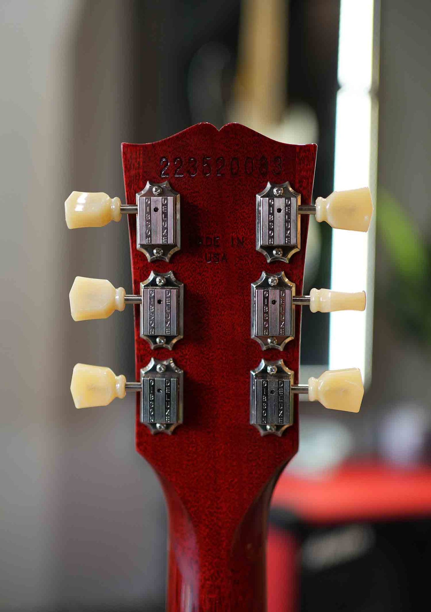 Guitarra eléctrica Gibson SG Standard ´61 Maestro Vibrola Vintage Cherry usada año 2022