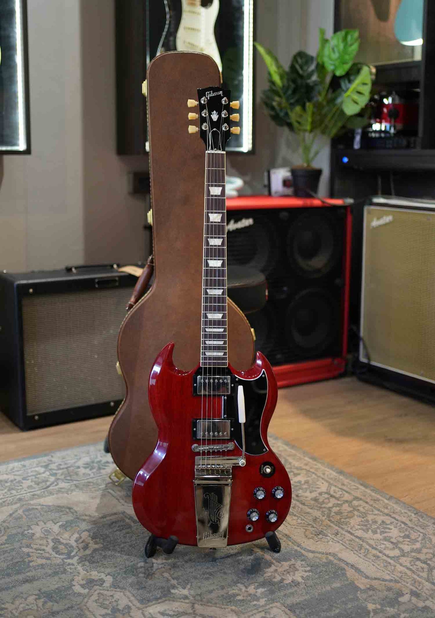 Guitarra eléctrica Gibson SG Standard ´61 Maestro Vibrola Vintage Cherry usada año 2022