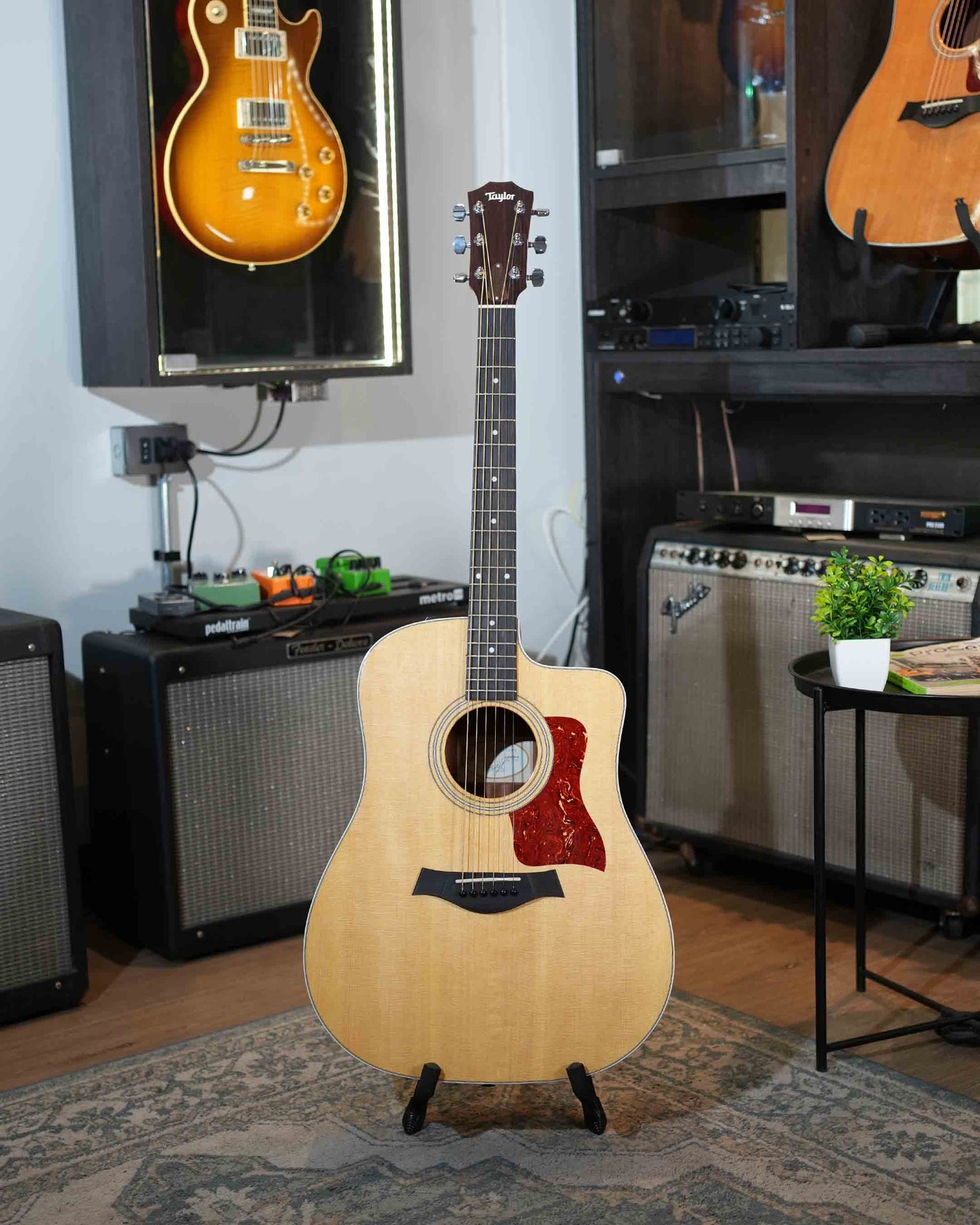 Guitarra electroacústica Taylor 210ce electroacústica usada año 2012