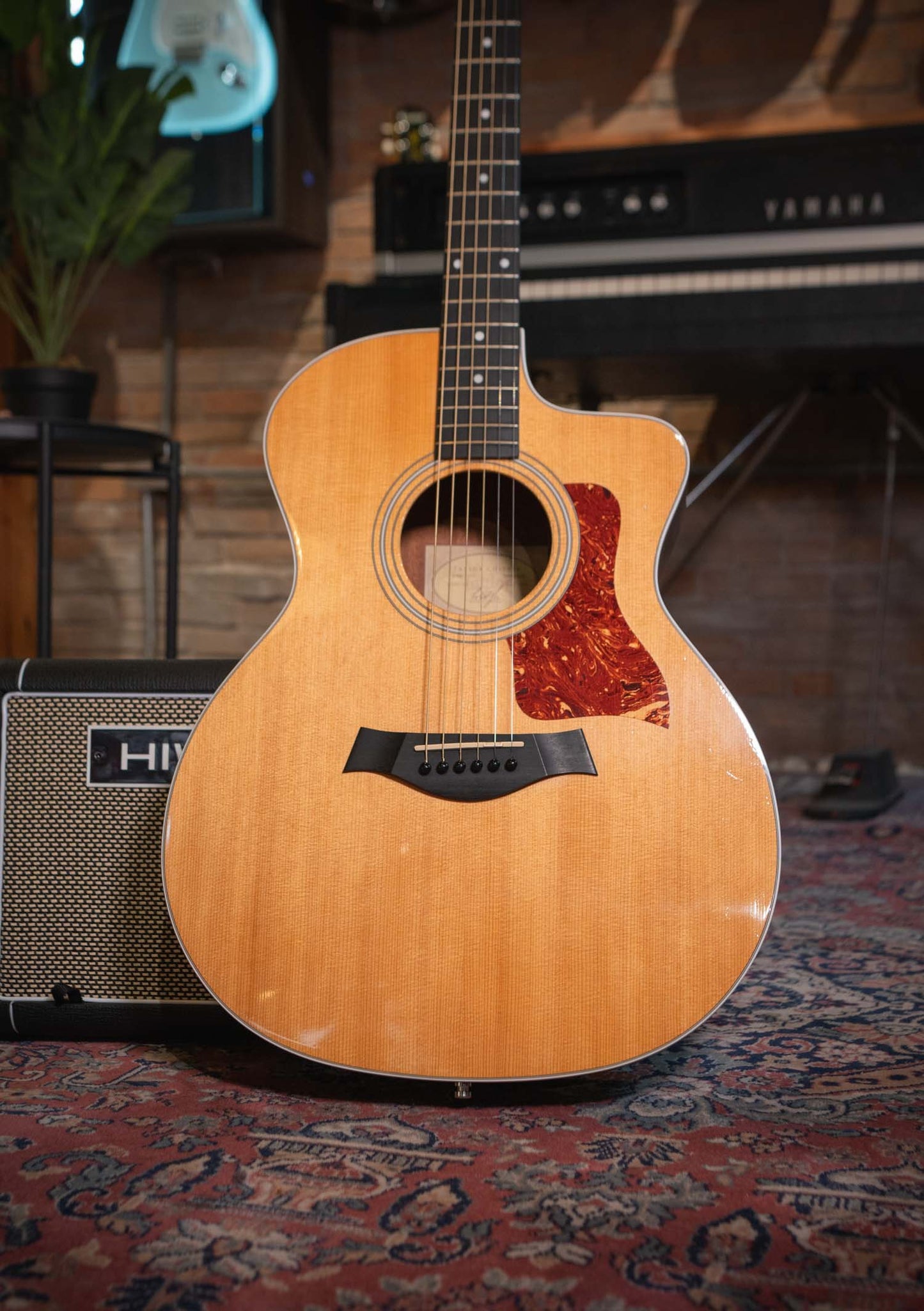 Taylor 214CE (incluye hardcase) - Guitarra electroacústica usada año 2010 made in Mexico - Guitarra electroacústica
