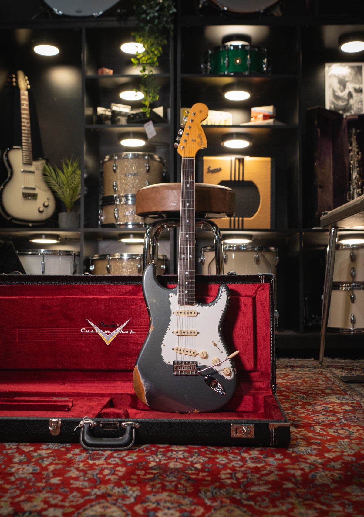 Fender Custom Shop 67 Strat relic Charcoal Frost Metallic usada año 2023 (incluye hardcase) - Guitarra eléctrica