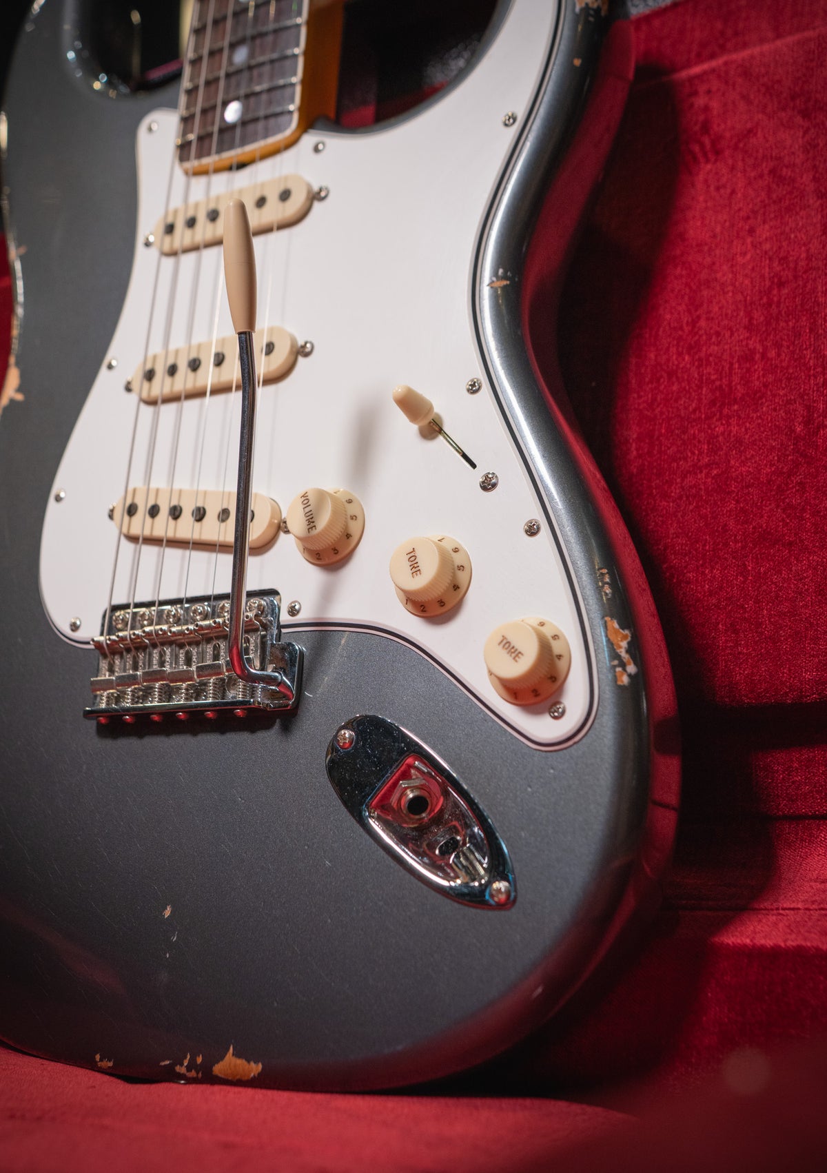Fender Custom Shop 67 Strat relic Charcoal Frost Metallic usada año 2023 (incluye hardcase) - Guitarra eléctrica
