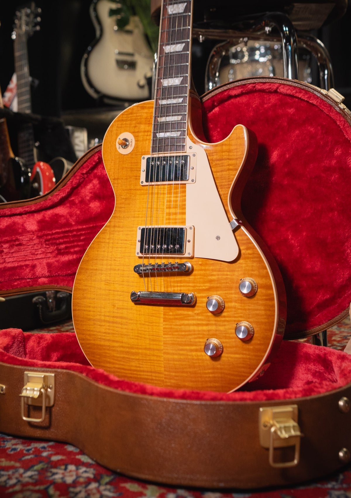 Gibson Les Paul Standard '60s Figured Top Honey Amber usada año 2022 (incluye hardcase) - Guitarra eléctrica