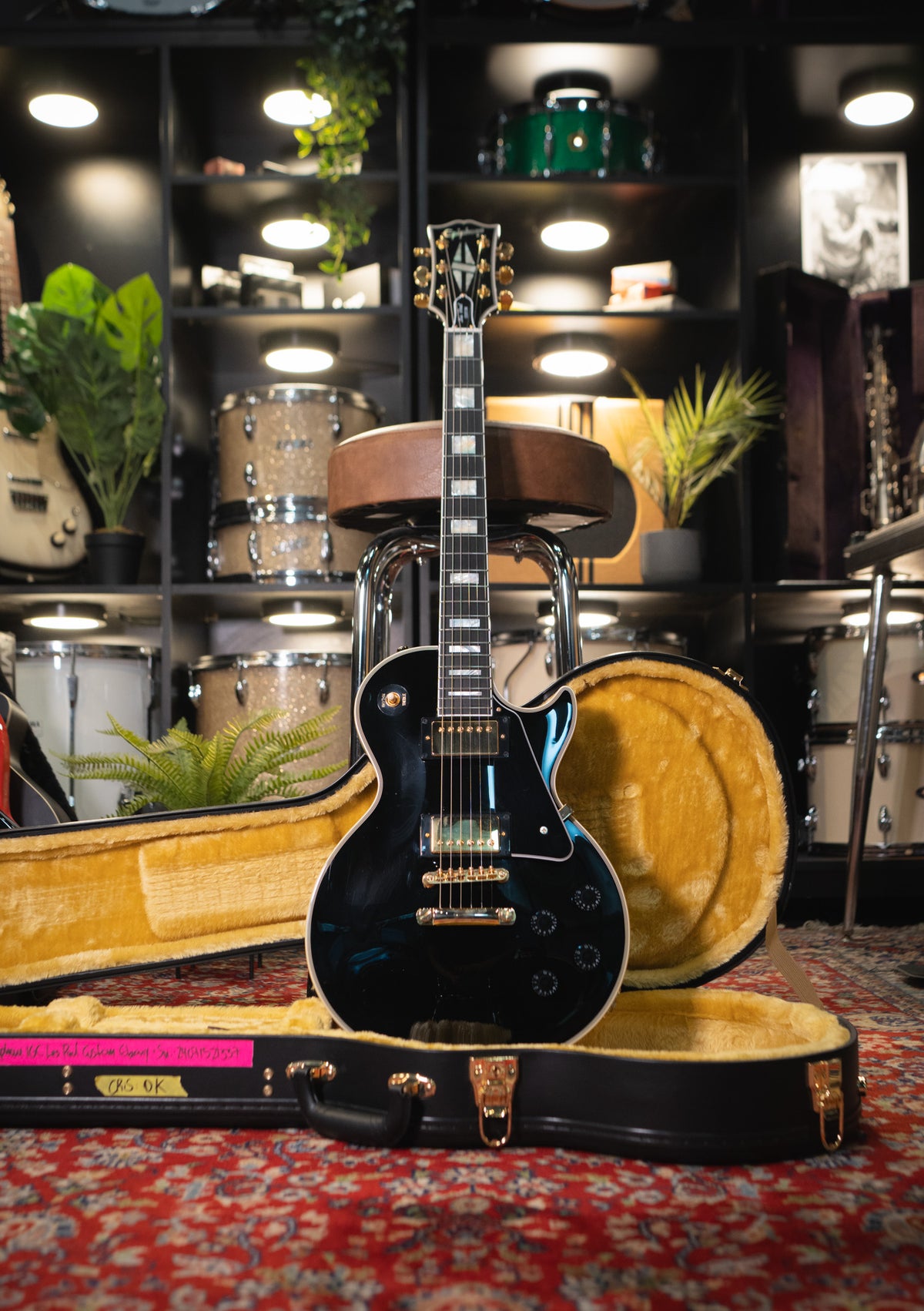 Epiphone Inspired by Gibson Custom Les Paul Ebony semi nuevo año 2024 (incluye hardcase) - Guitarra eléctrica