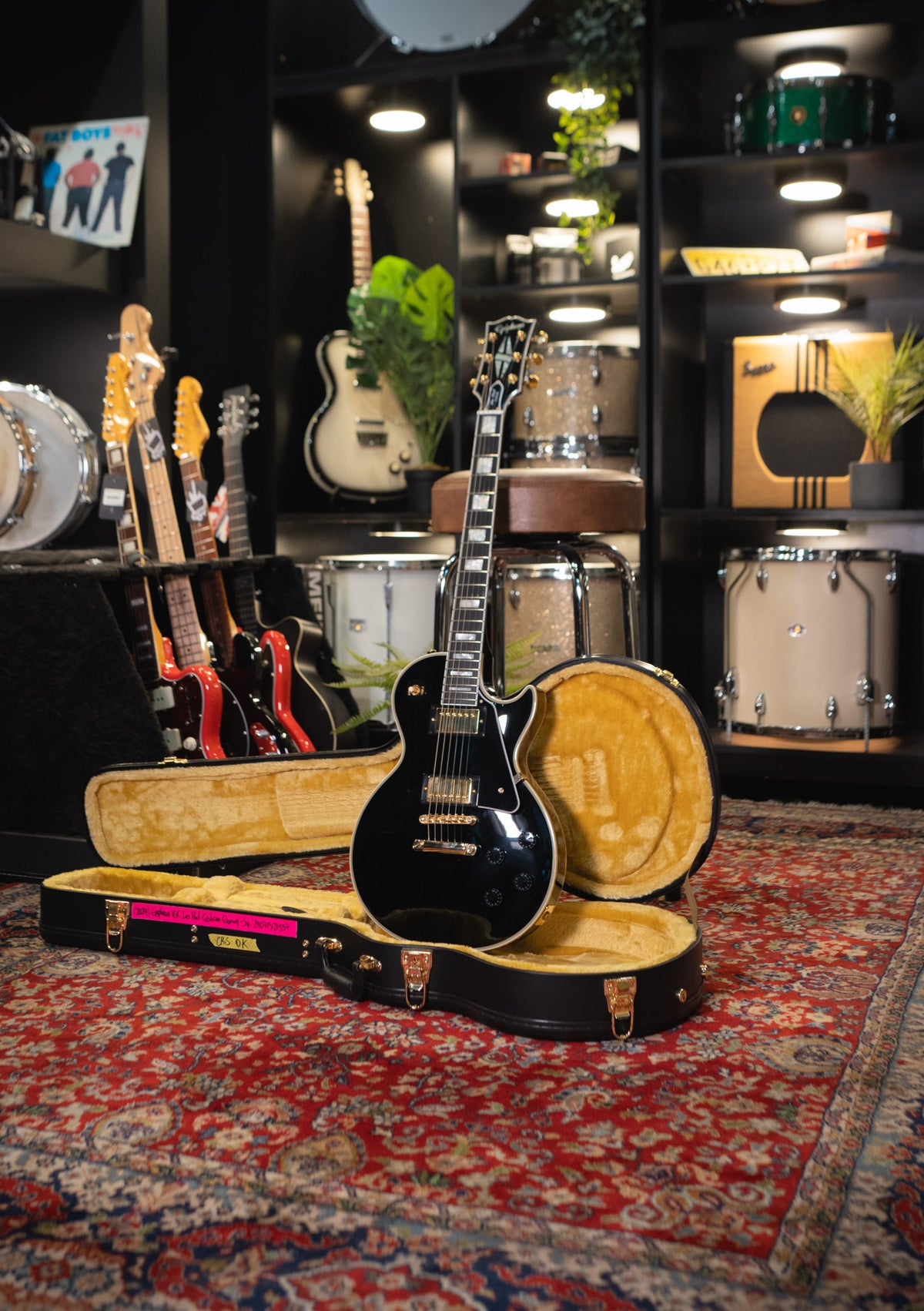 Epiphone Inspired by Gibson Custom Les Paul Ebony semi nuevo año 2024 (incluye hardcase) - Guitarra eléctrica