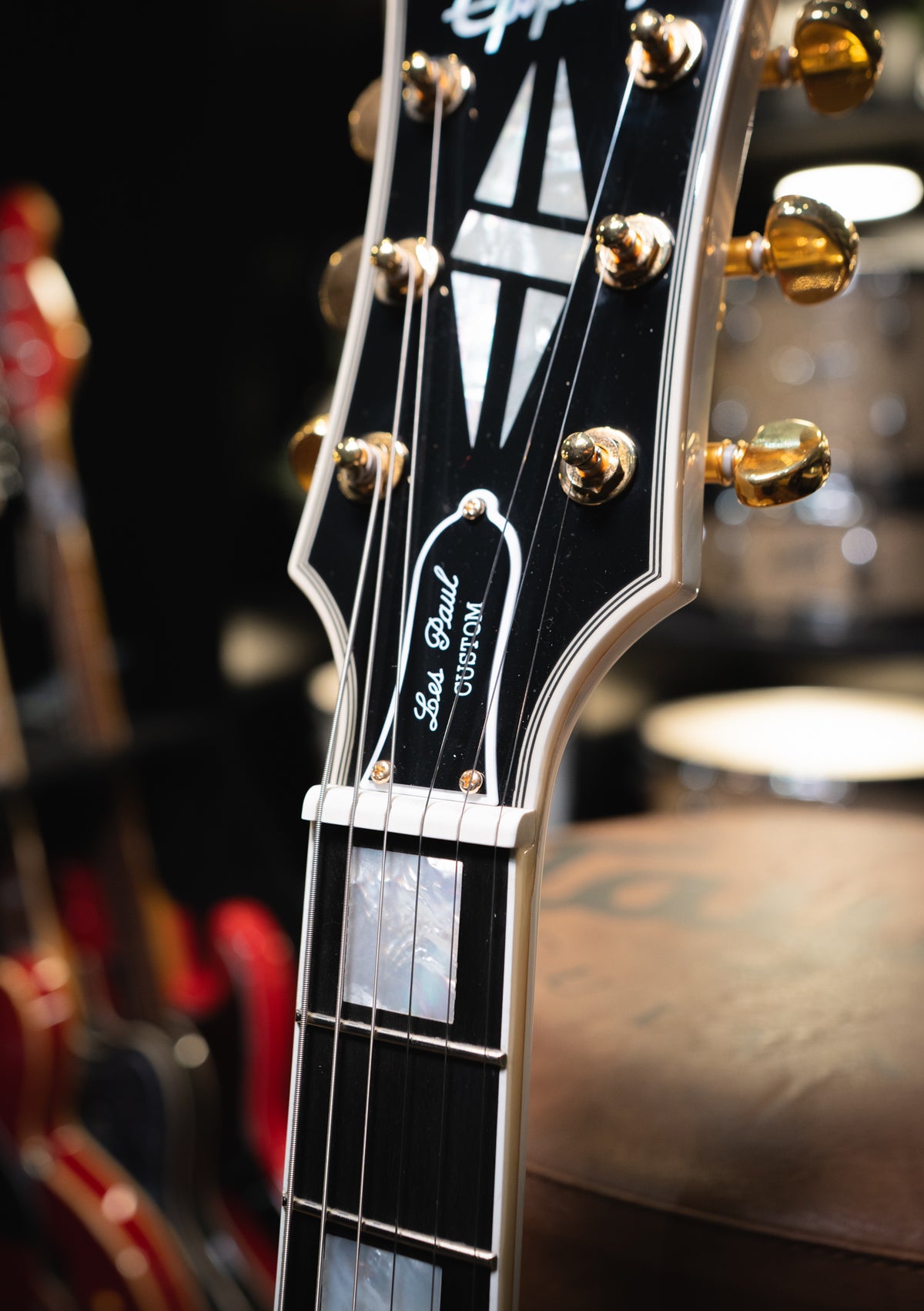 Epiphone Inspired by Gibson Custom Les Paul Alphine White semi nuevo año 2023 (incluye hardcase) - Guitarra eléctrica