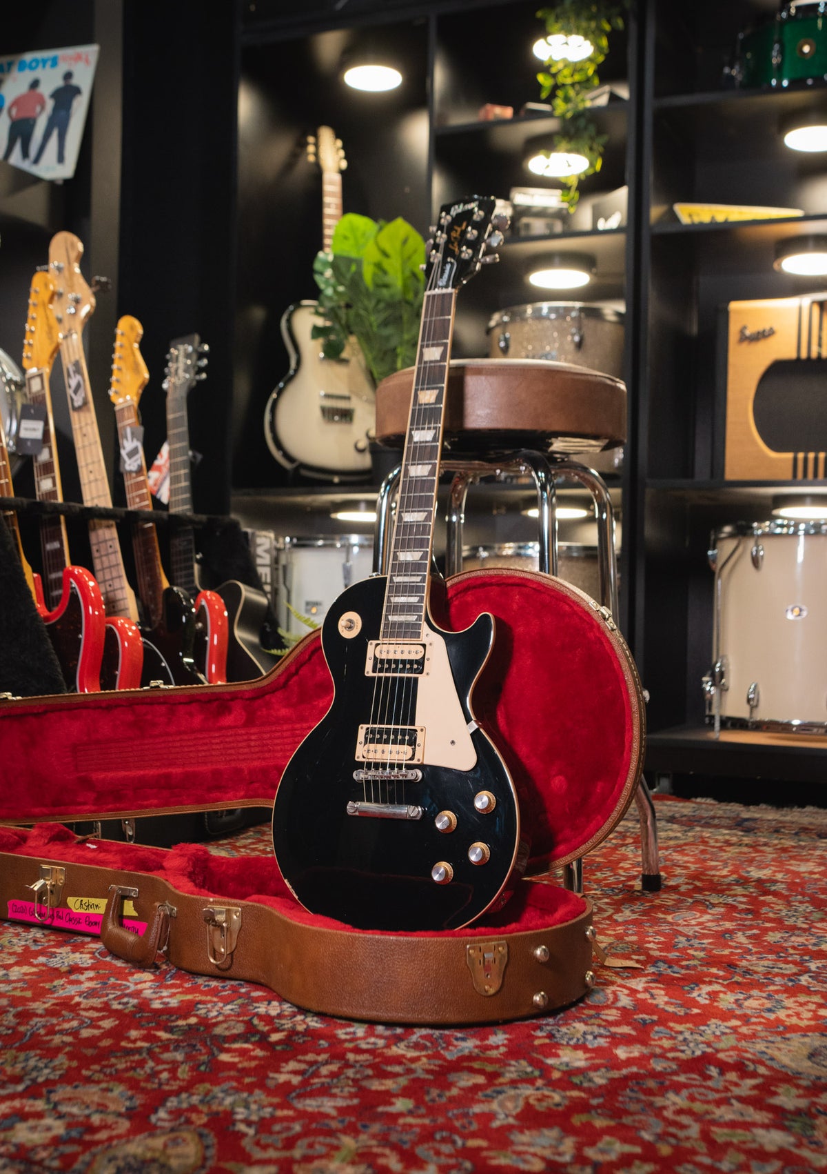 Gibson Classic Ebony Les Paul usada año 2019 (incluye hardcase) - Guitarra eléctrica