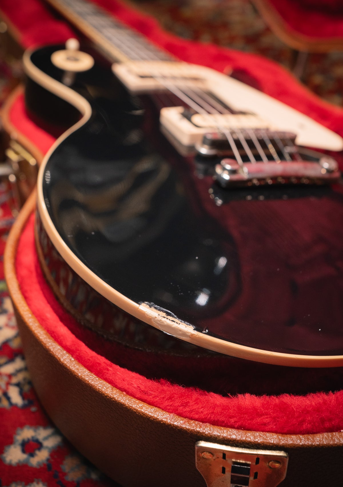 Gibson Classic Ebony Les Paul usada año 2019 (incluye hardcase) - Guitarra eléctrica