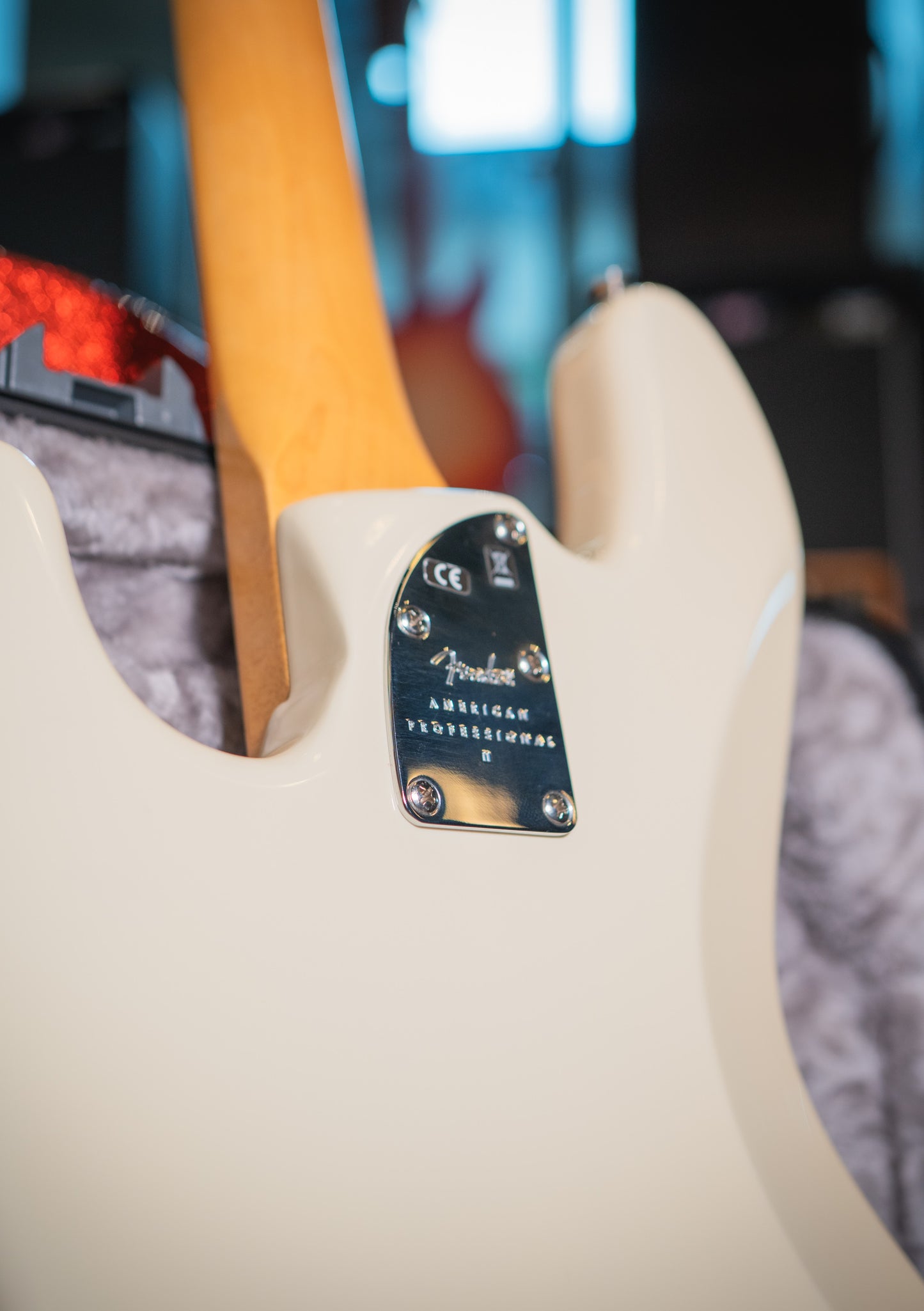 Fender American Professional II Jazz Bass Olympic White usado año 2020 (incluye hardcase) - Bajo eléctrico