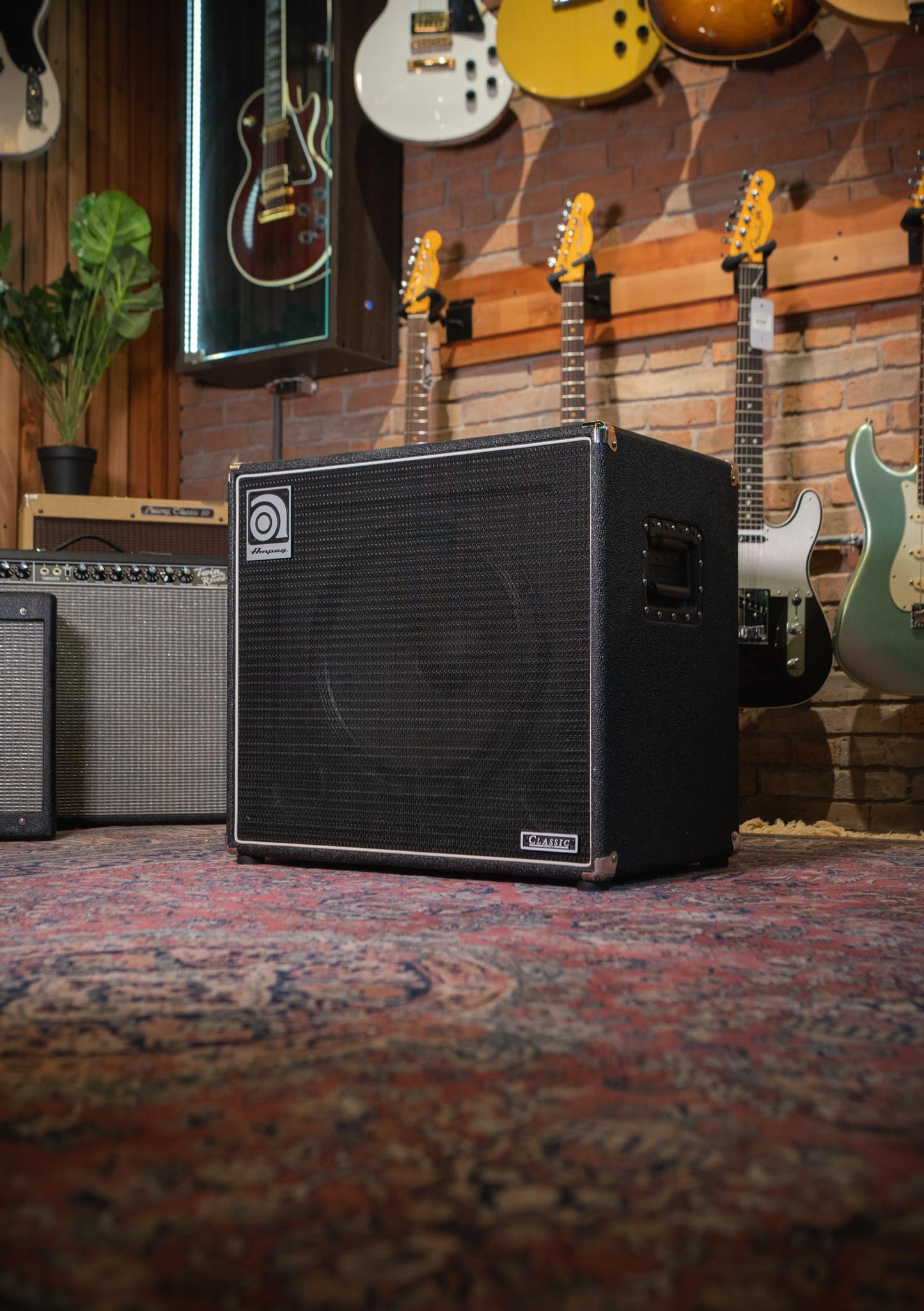 Ampeg SVT-15E 200 Watts 8 Ohms  Clásico semi nuevo - Amplificadores