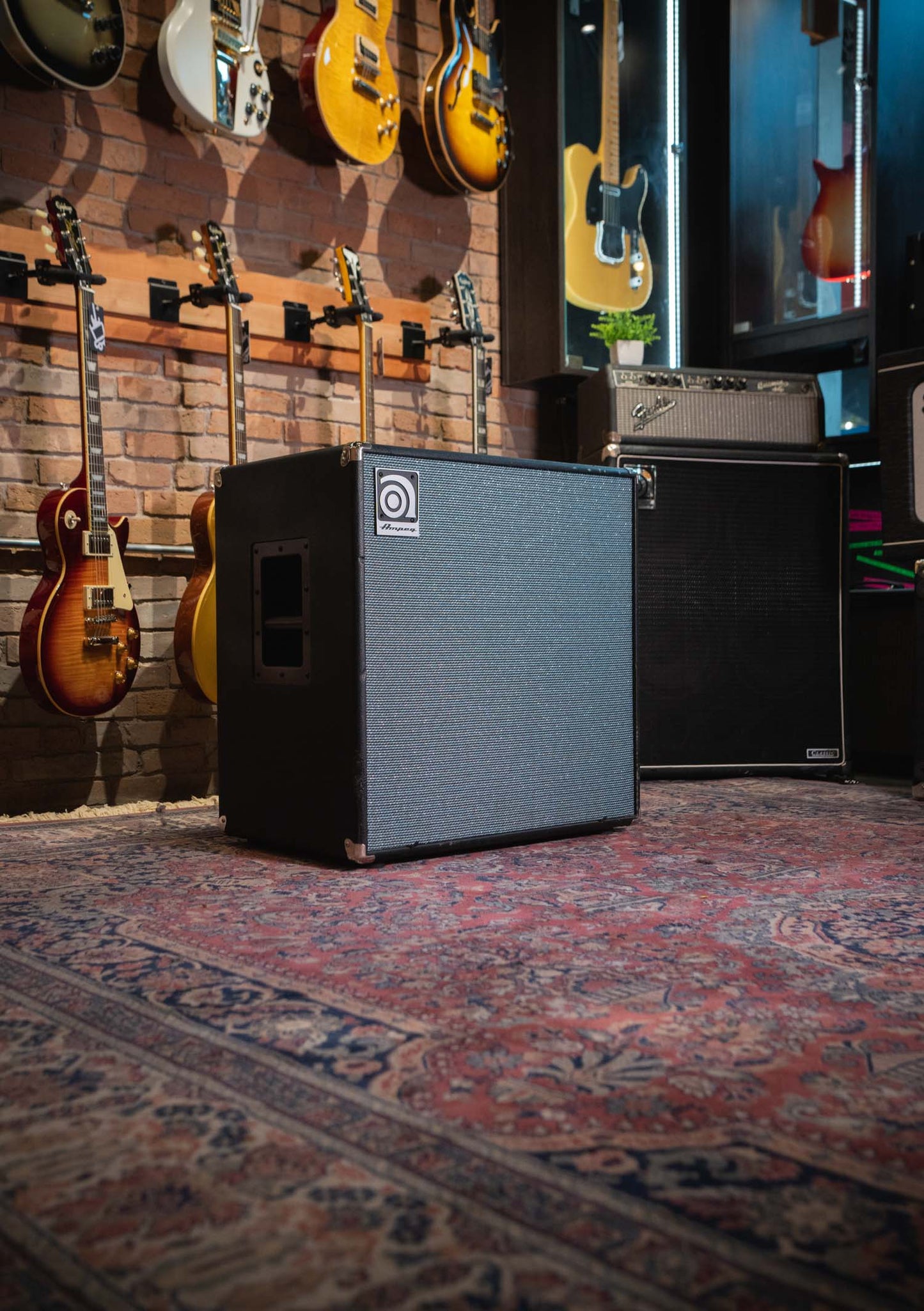 Ampeg SVT 212AV 4 omhs usado - Gabinete de bajo