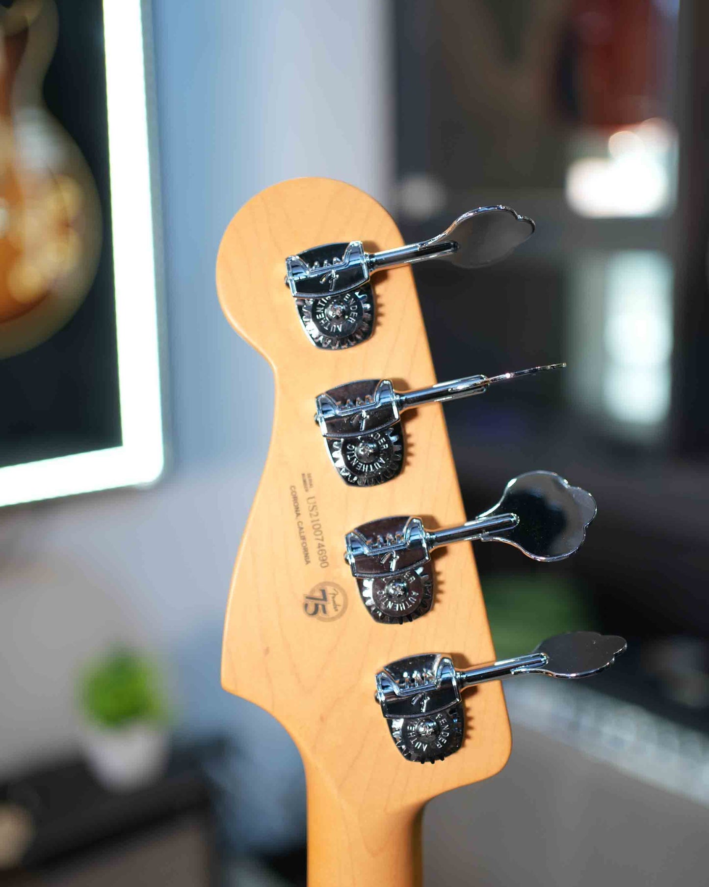 Fender American Professional II Precision Bass Miami Blue usado año 2021 - Bajo eléctrico