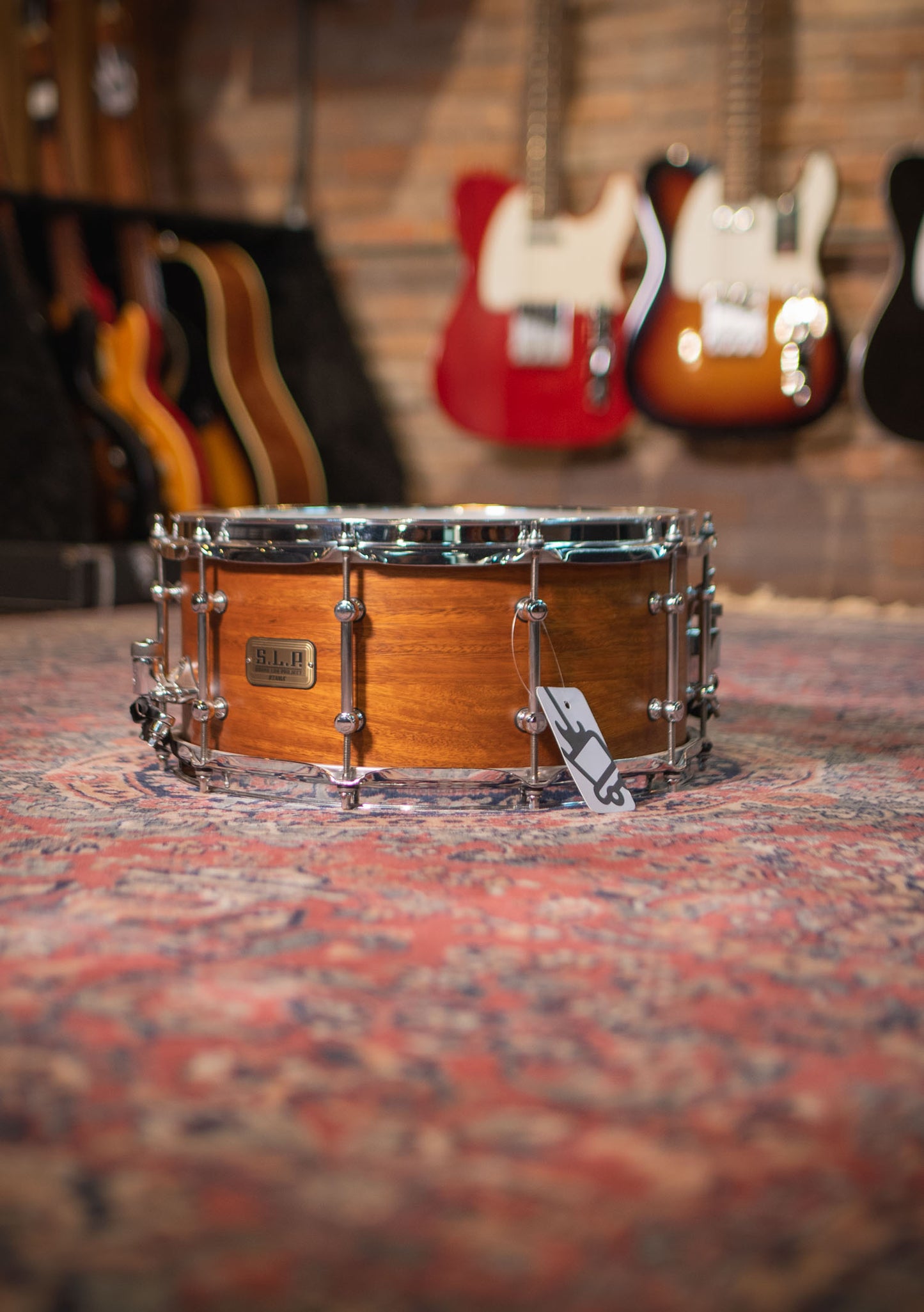 Caja Tama S.L.P Bold Spotted Gum usada