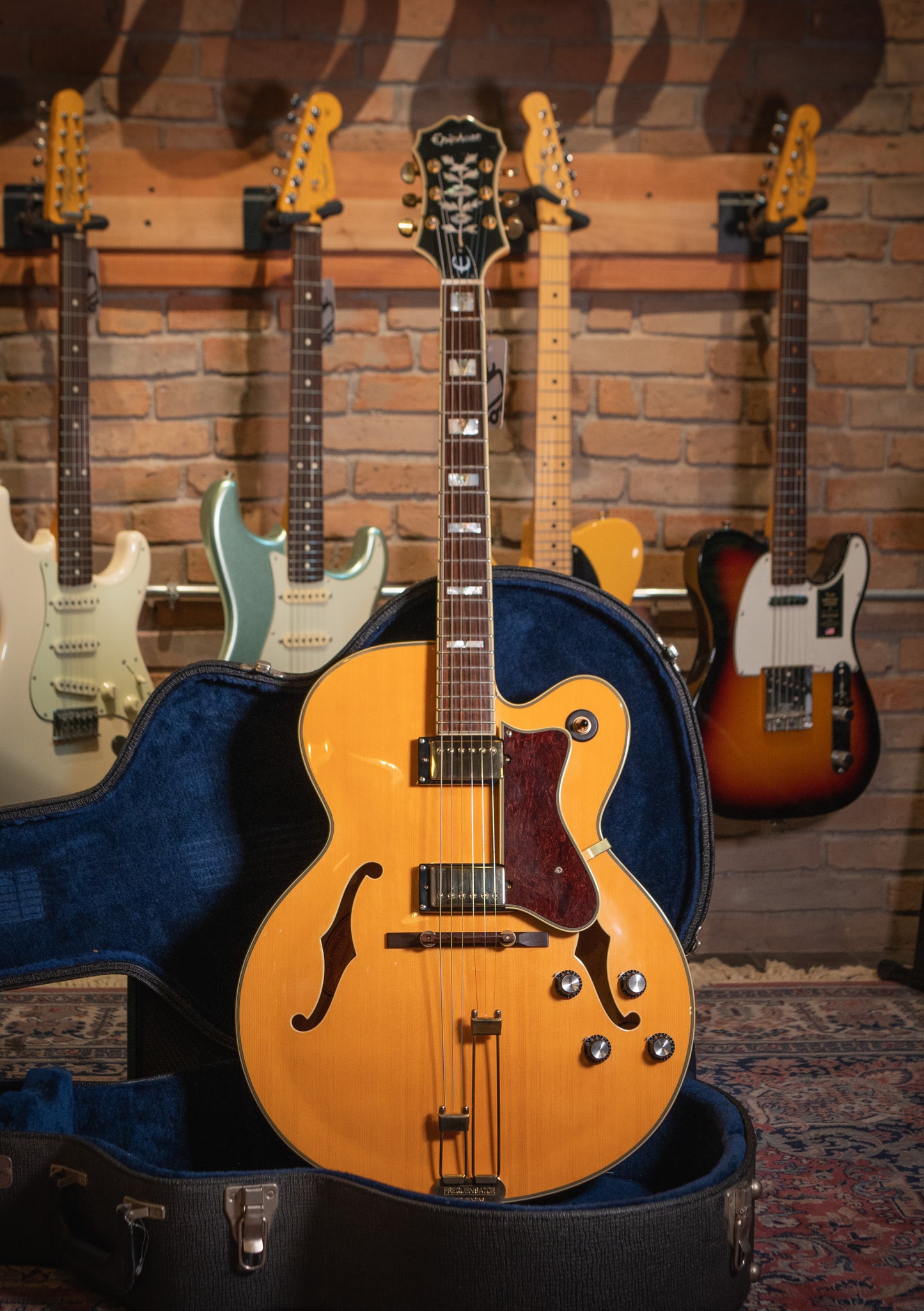 Epiphone Broadway Natural usada año 2006 (incluye hardcase) - Guitarra eléctrica