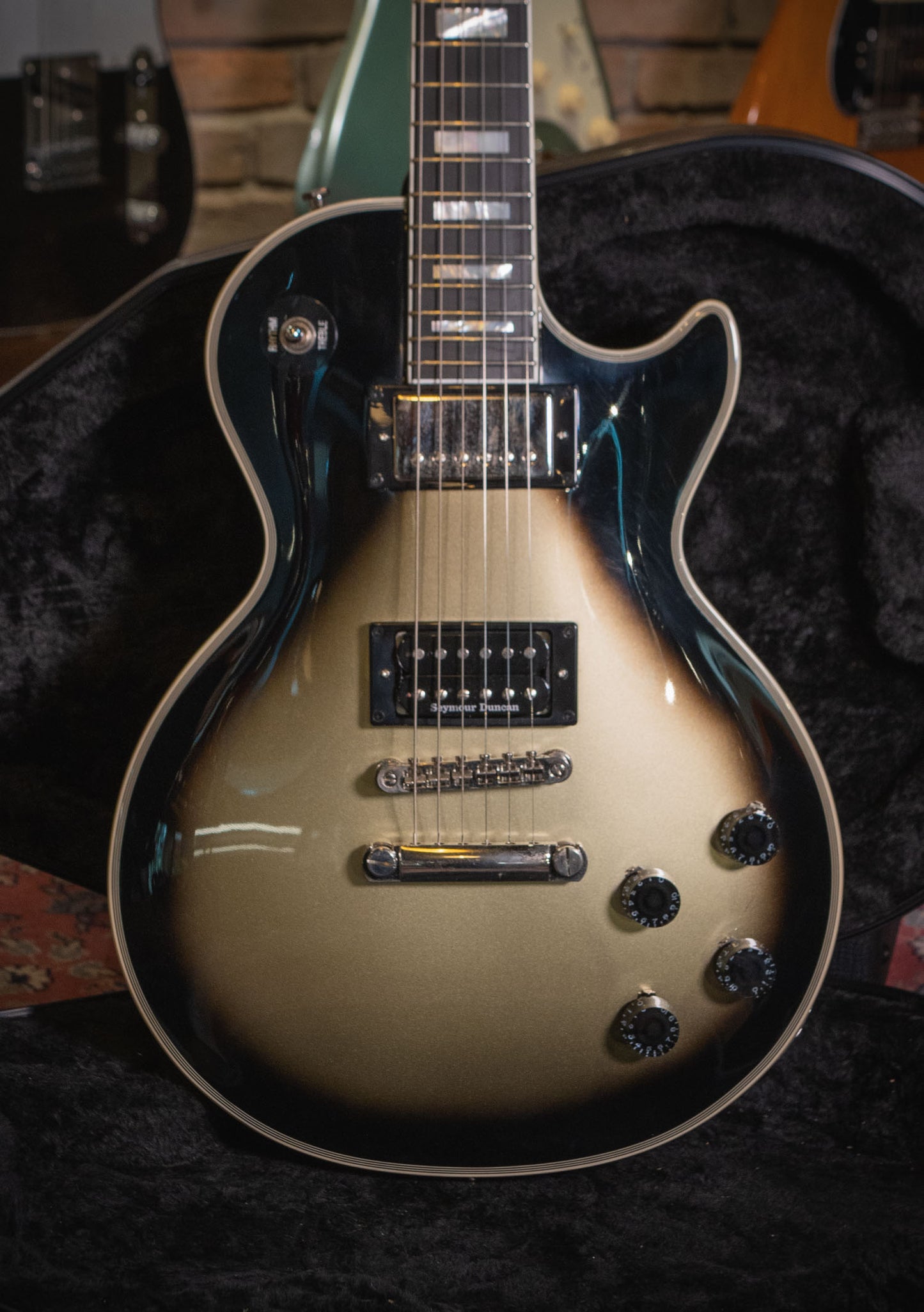 Epiphone Inspired by Gibson Custom Les Paul Custom Adam Jones Silver Burst semi nuevo año 2024 (incluye hardcase) - Guitarra eléctrica
