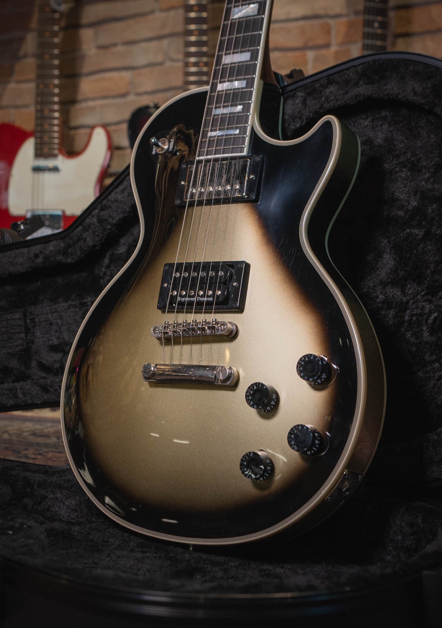 Epiphone Inspired by Gibson Custom Les Paul Custom Adam Jones Silver Burst semi nuevo año 2024 (incluye hardcase) - Guitarra eléctrica