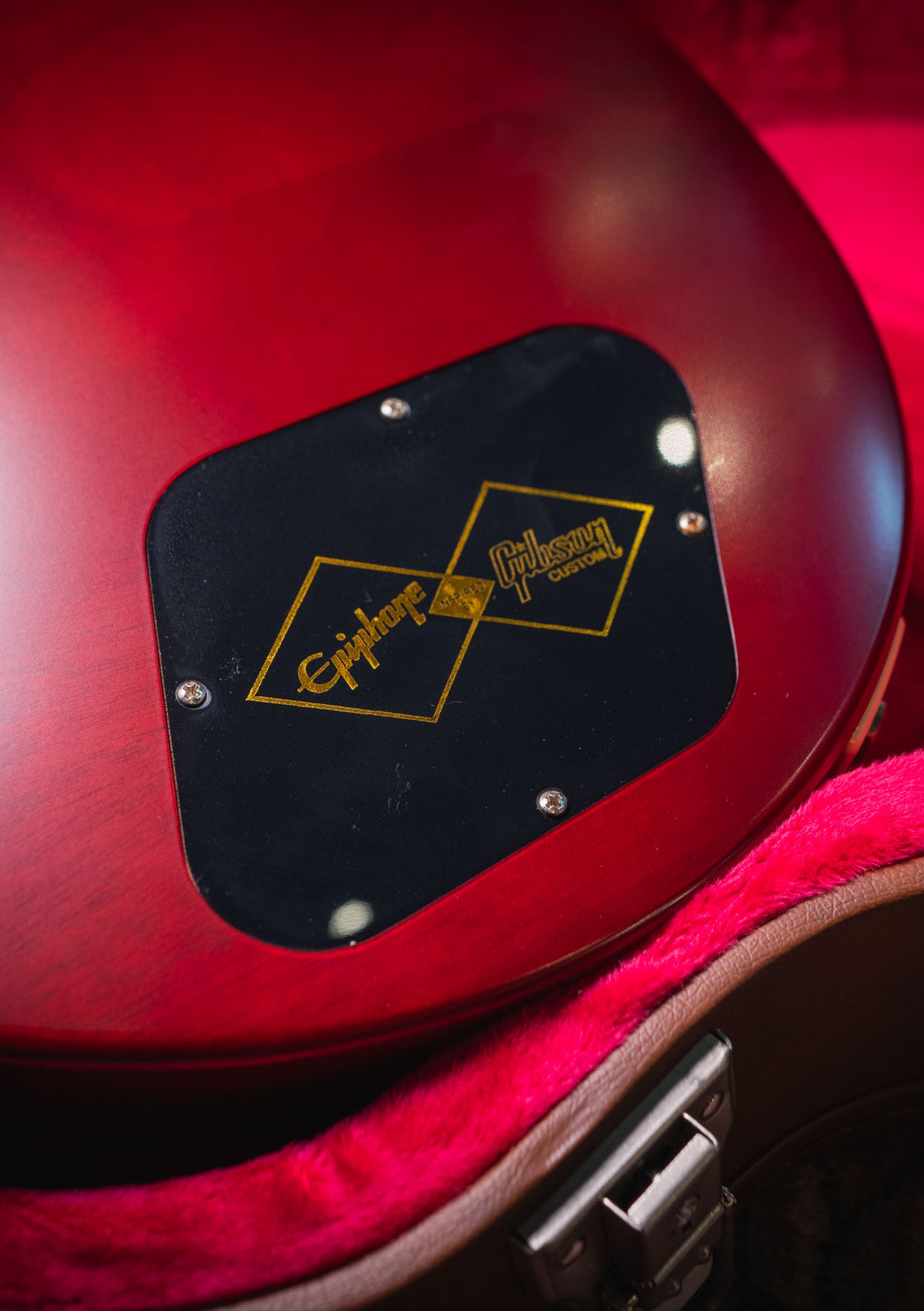 Epiphone 1959 Standard Inspired by Gibson Les Paul Deep Cherry Sunburst usada año 2023 (incluye hardcase) - Guitarra eléctrica