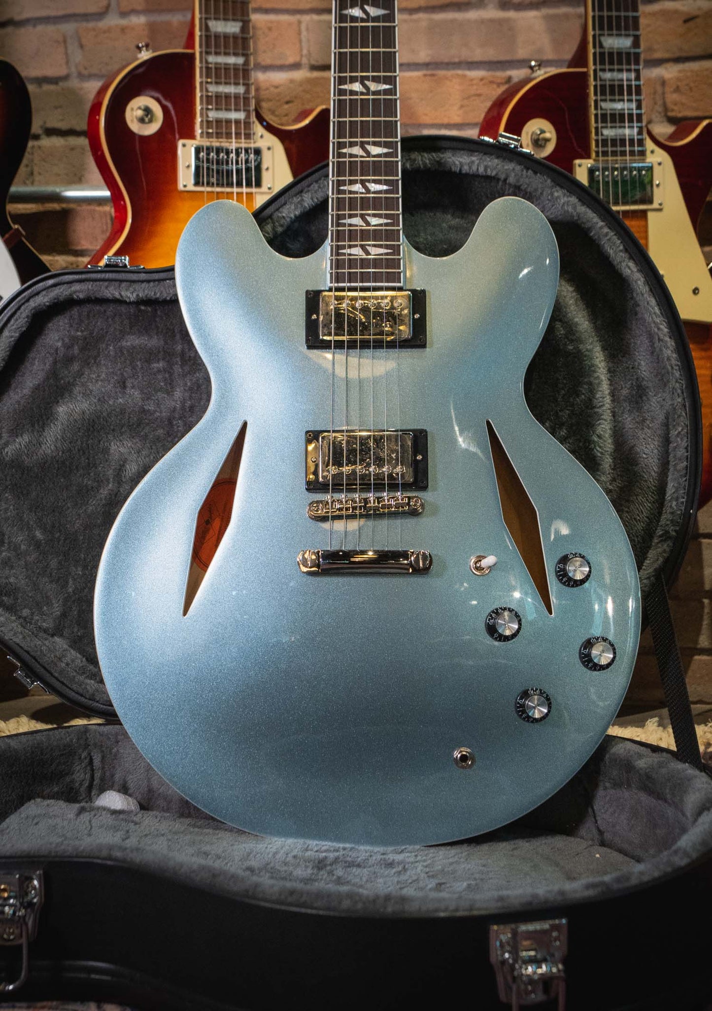 Epiphone DG-335 Dave Grohl Pelham Blue semi nueva año 2023 (incluye hardcase) - Guitarra eléctrica