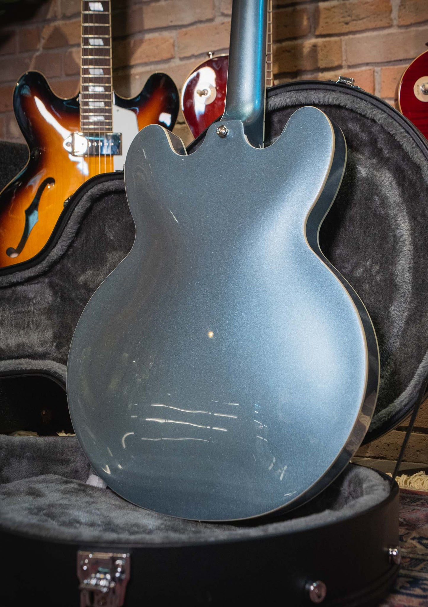 Epiphone DG-335 Dave Grohl Pelham Blue semi nueva año 2023 (incluye hardcase) - Guitarra eléctrica