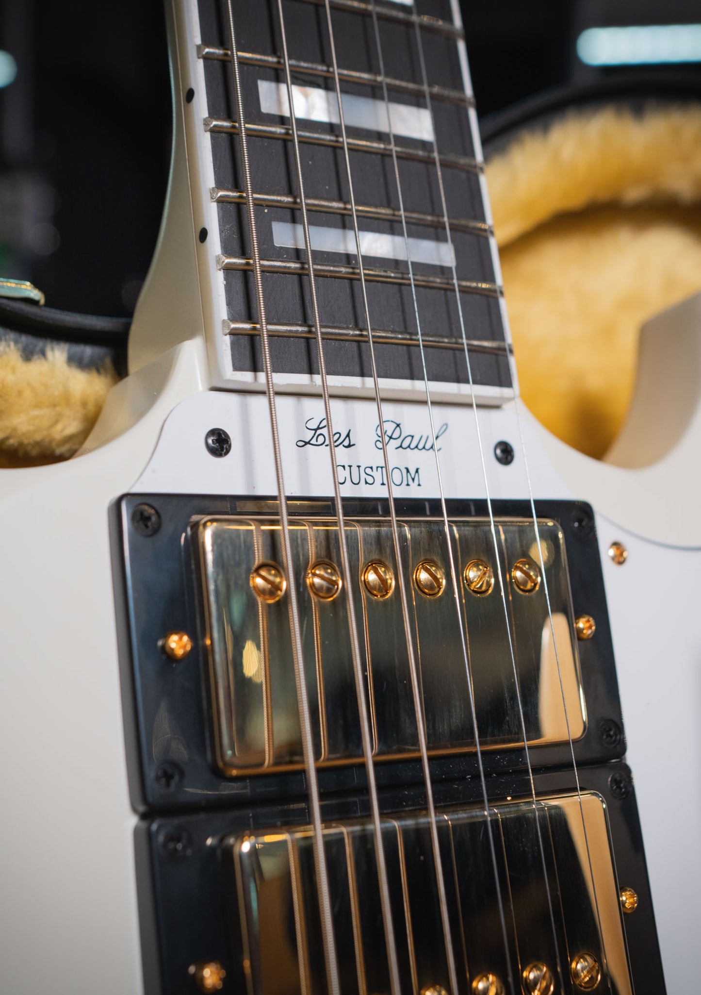 Epiphone 1963 SG Custom Maestro Vibrola Classic White - Guitarra eléctrica