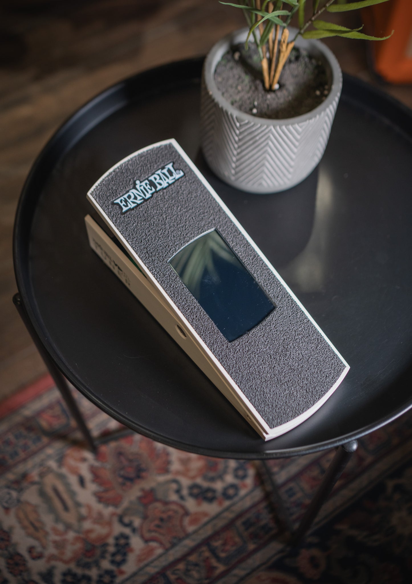 Ernie Ball VPJR Tuner Pedal de volumen P06200 usado - Pedal