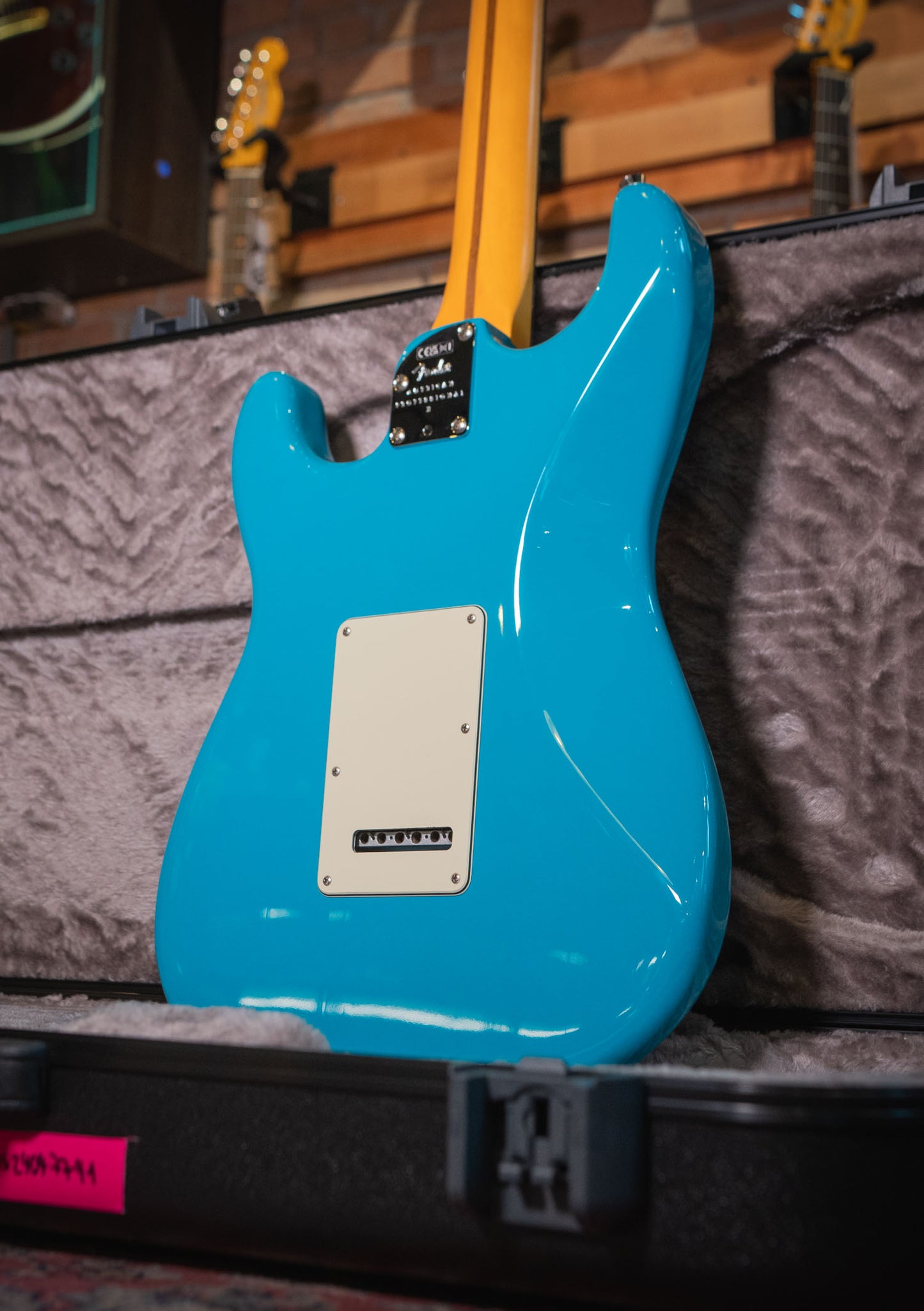 Fender American Professional II Stratocaster® HSS Miami Blue Nueva año 2025 (incluye hardcase) - Guitarra eléctrica