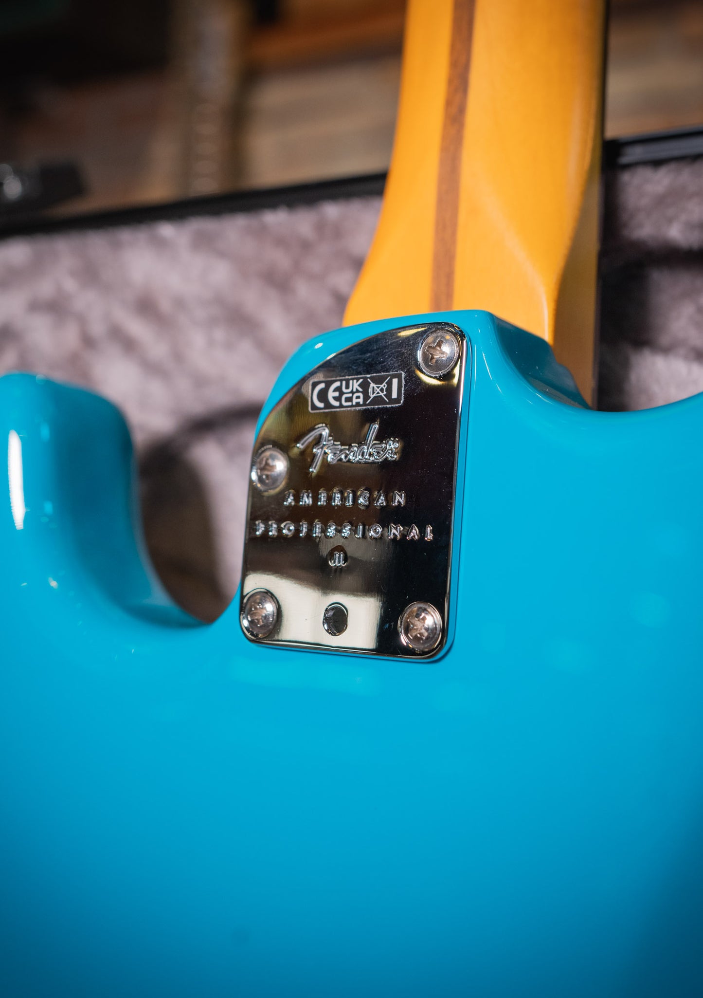 Fender American Professional II Stratocaster® HSS Miami Blue Nueva año 2025 (incluye hardcase) - Guitarra eléctrica