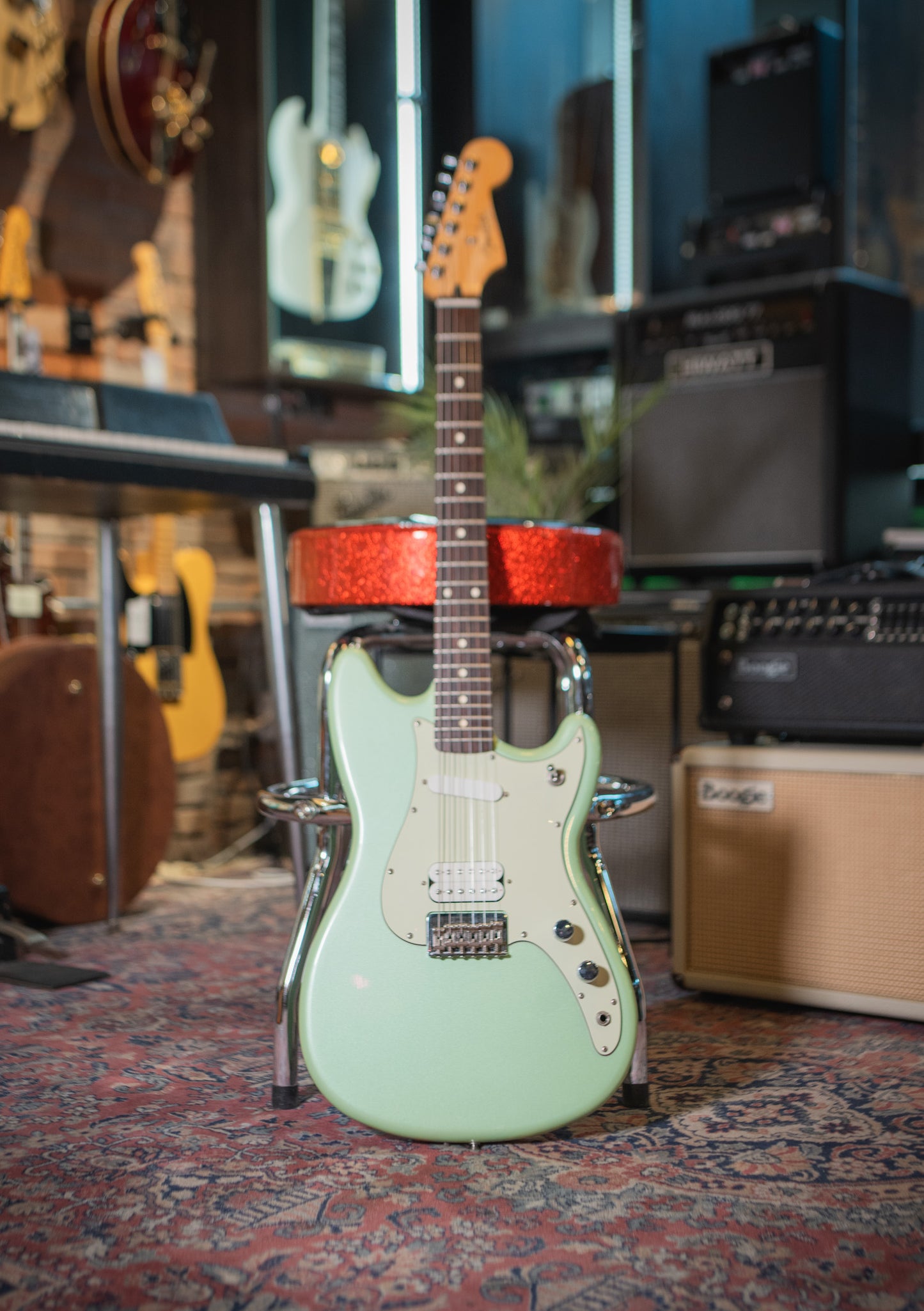 Fender Player Duo-Sonic HS Surf Pearl usada año 2016 (incluye hardcase) - Guitarra eléctrica
