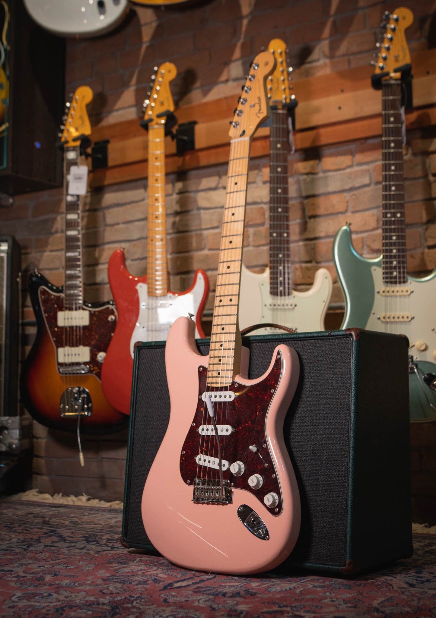 Fender Limited Edition Player Stratocaster® Shell Pink usada año 2019 (incluye funda) - Guitarra eléctrica