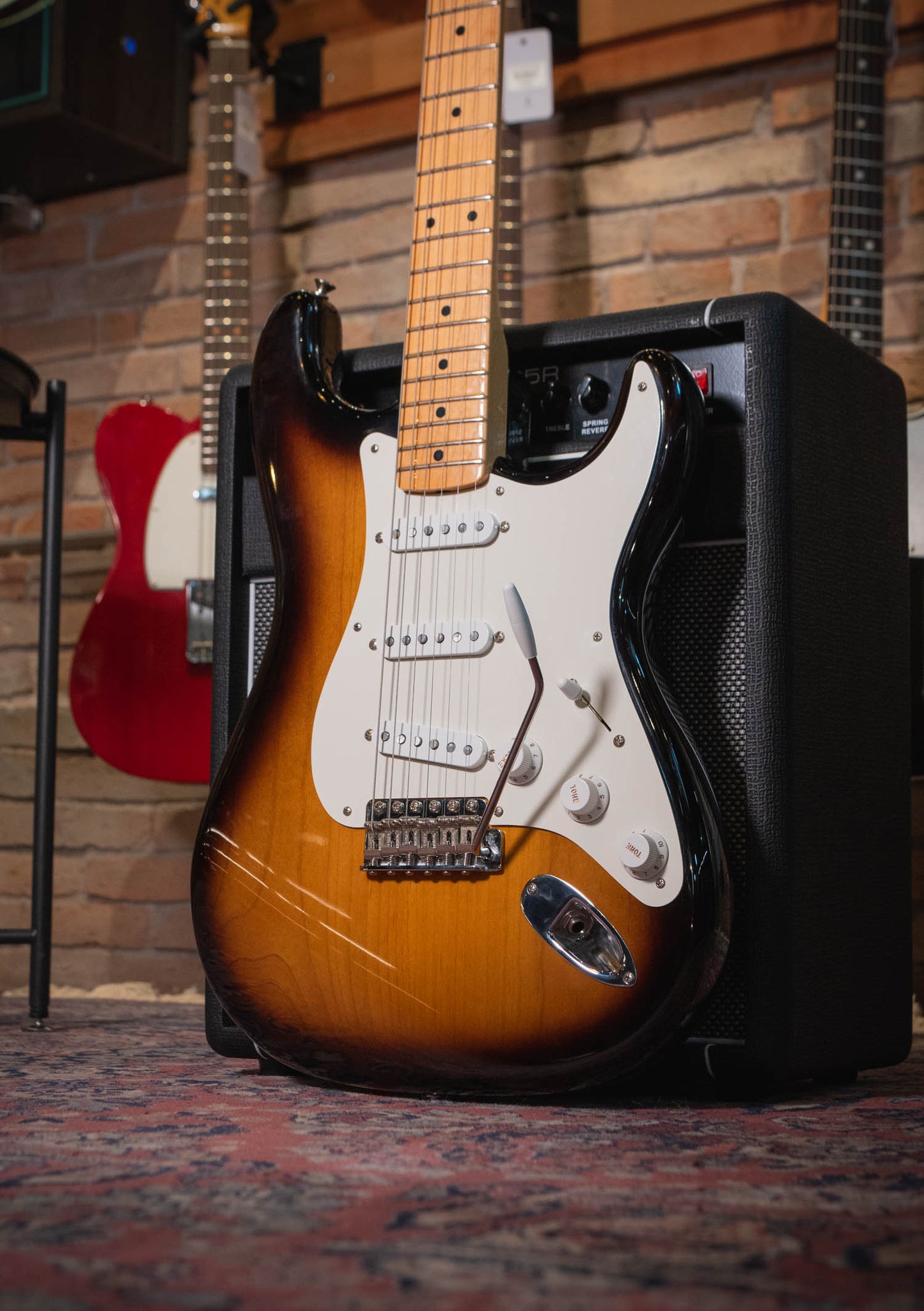 Fender American Original Stratocaster 2 color sunburst usada año 2019 - Guitarra eléctrica