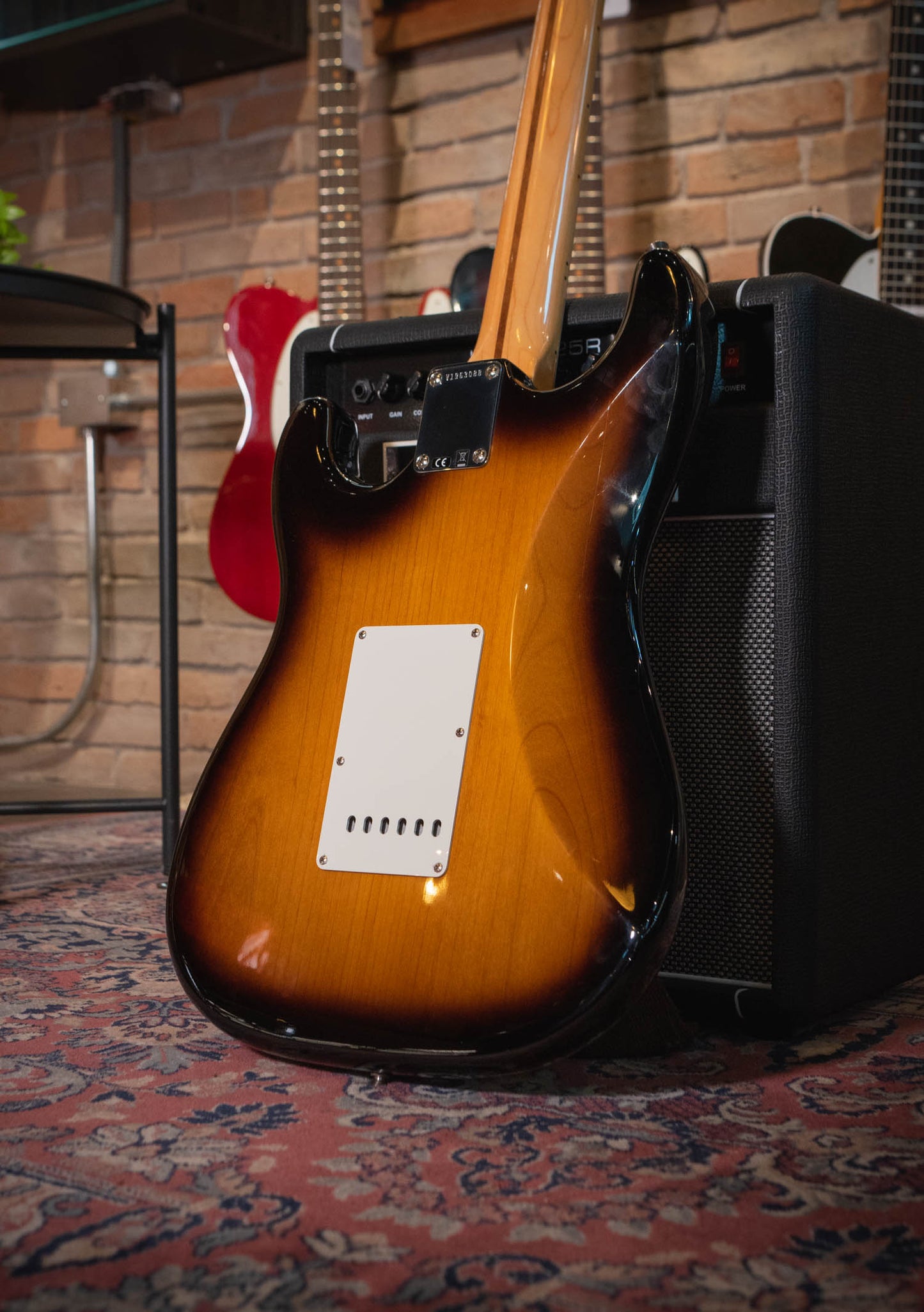 Fender American Original Stratocaster 2 color sunburst usada año 2019 - Guitarra eléctrica