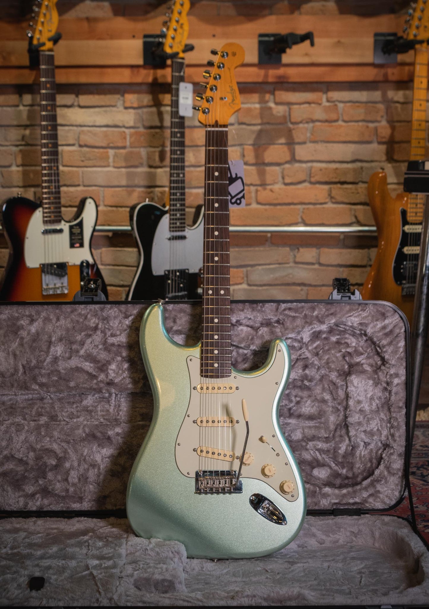 Fender American Professional II Stratocaster®  Mystic Surf Green usada año 2021 (incluye hardcase) - Guitarra eléctrica