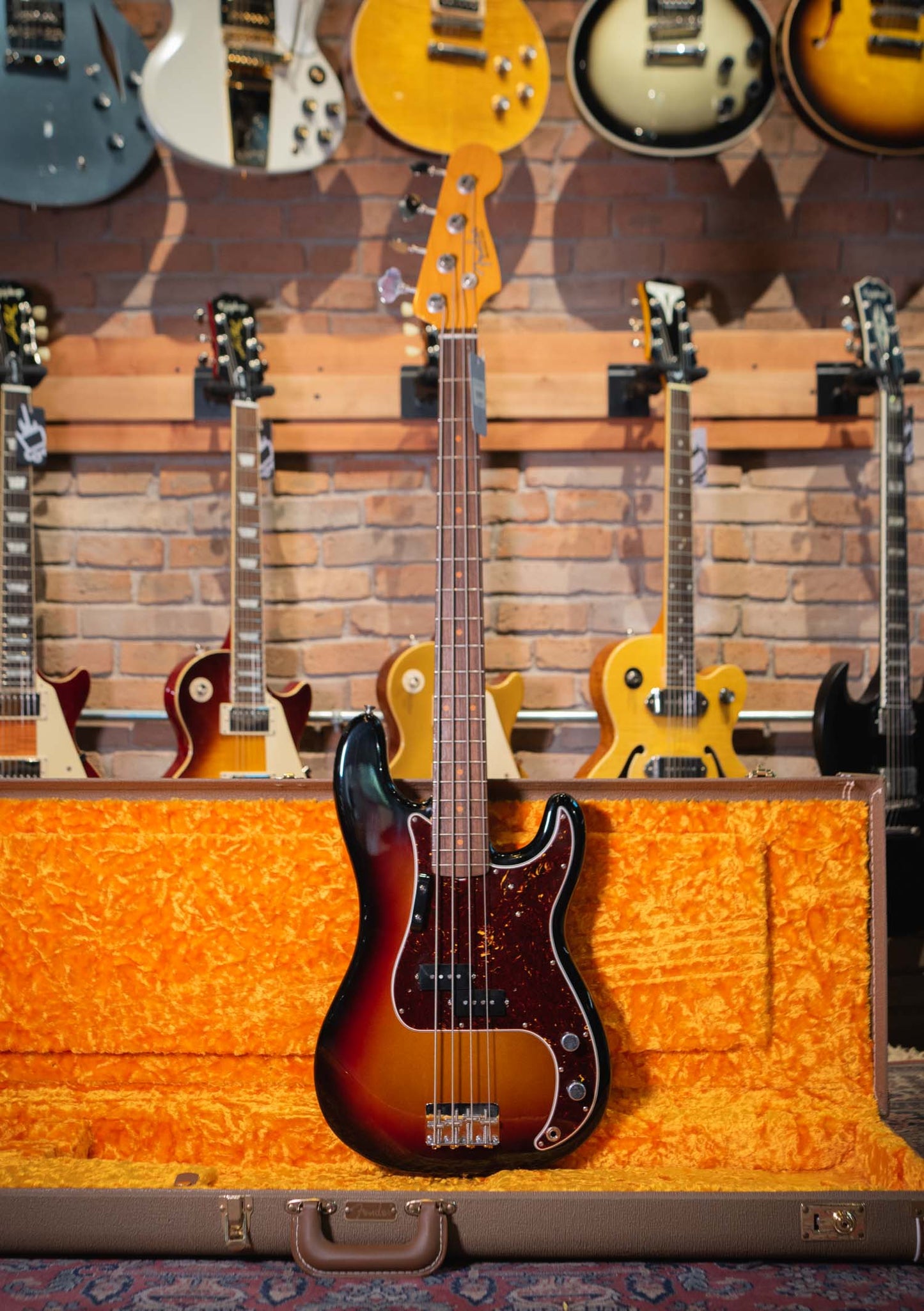 Fender American Vintage II 1960 Precision Bass 3 Tone Sunburst año 2022 (incluye hardcase) - Bajo eléctrico