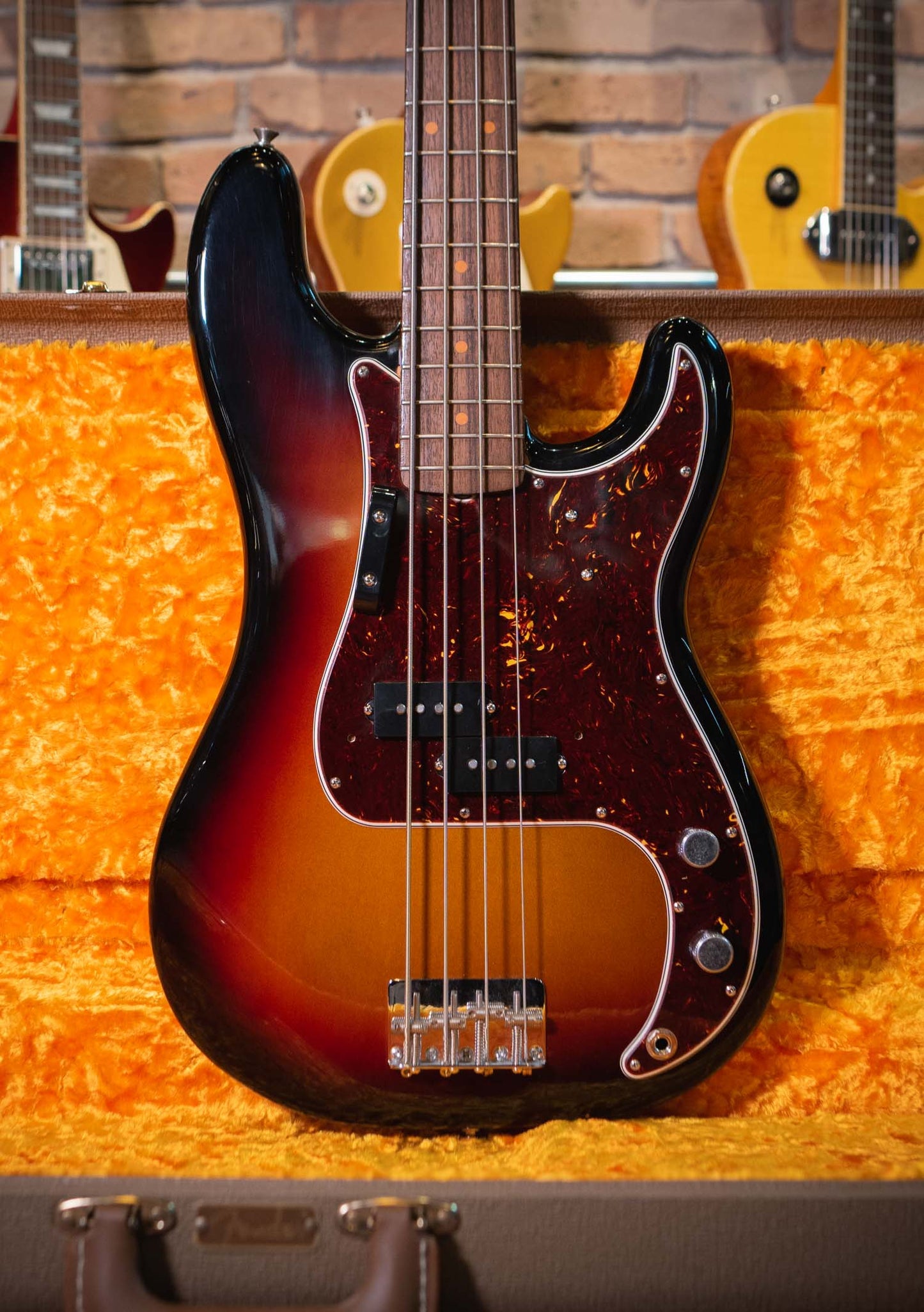 Fender American Vintage II 1960 Precision Bass 3 Tone Sunburst año 2022 (incluye hardcase) - Bajo eléctrico