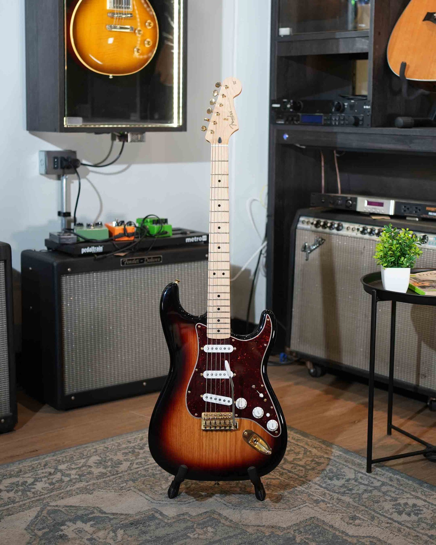 Fender Deluxe Players Stratocaster 3-color sunburst usada año 2015 incluye case - Guitarra eléctrica